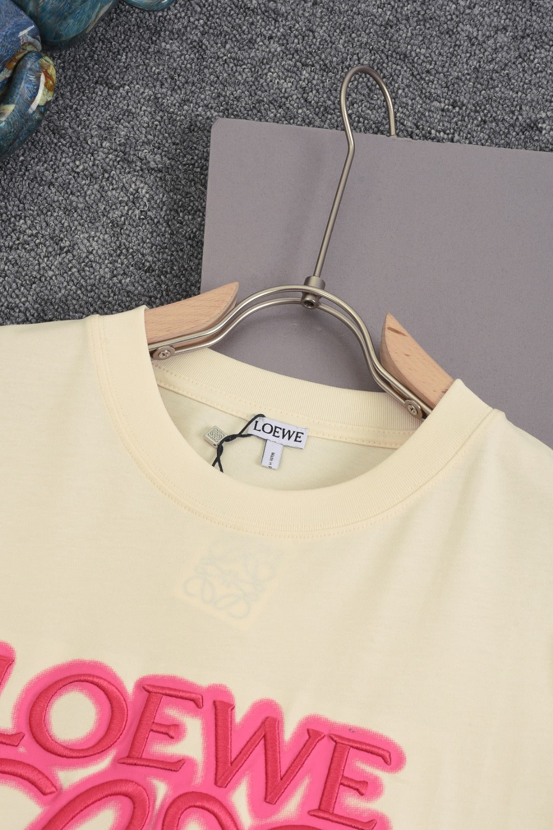LOEWE 25SS Neon Embroidered Logo T-Shirt | Unisex Cotton Tee | XS–L