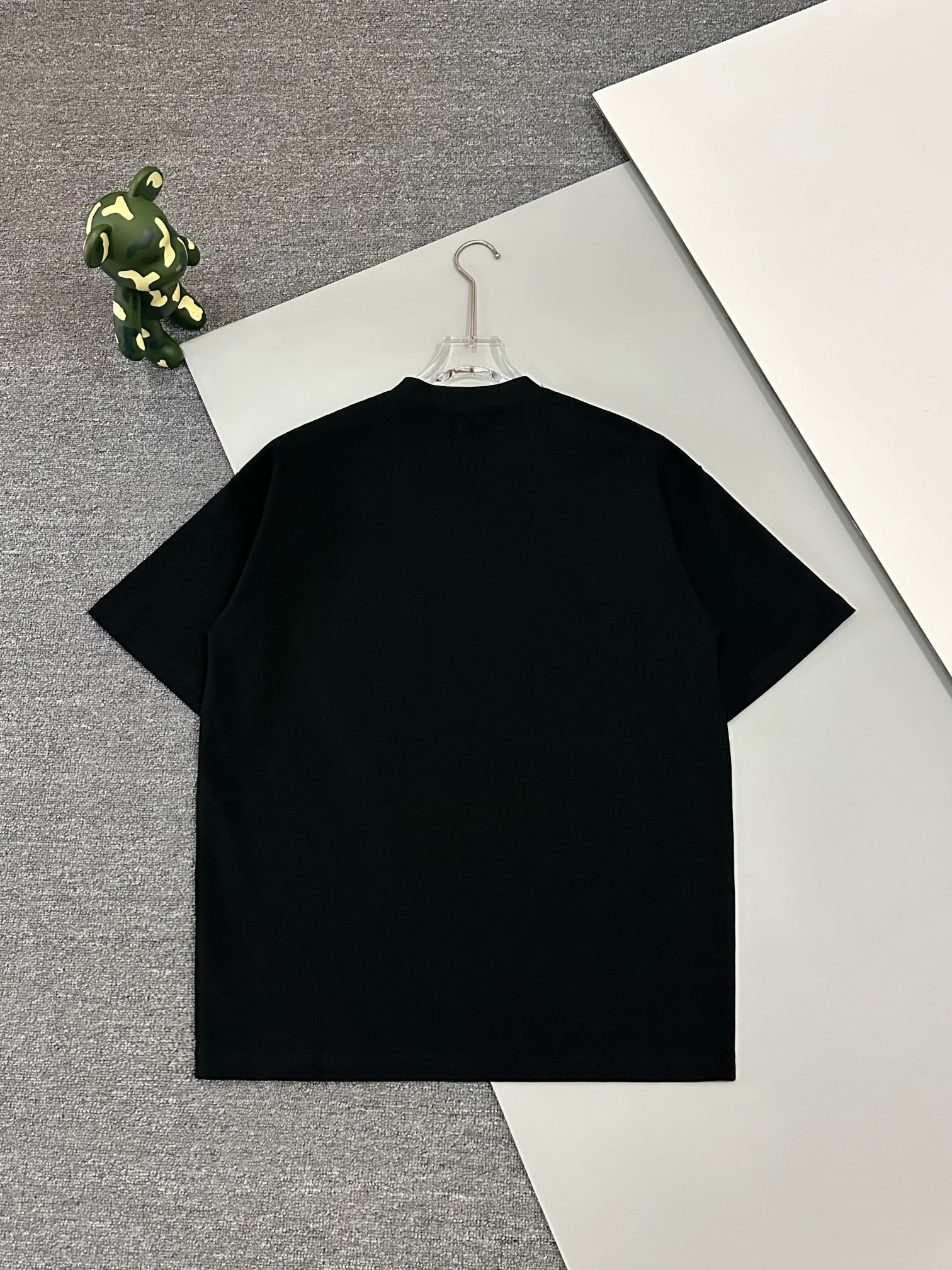 LOEWE Official Logo Embroidered T-Shirt | Unisex Luxury Cotton Tee | S–XL