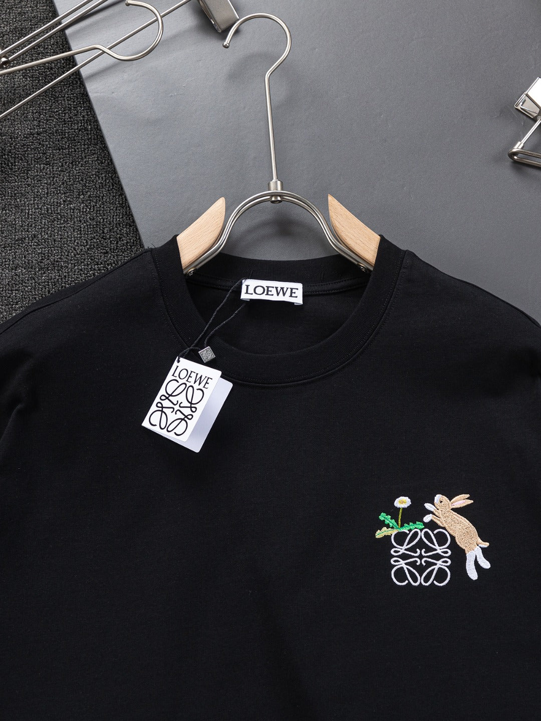 LOEWE 25SS Suna Fujita Collaboration Embroidered Rabbit T-Shirt | S–XL
