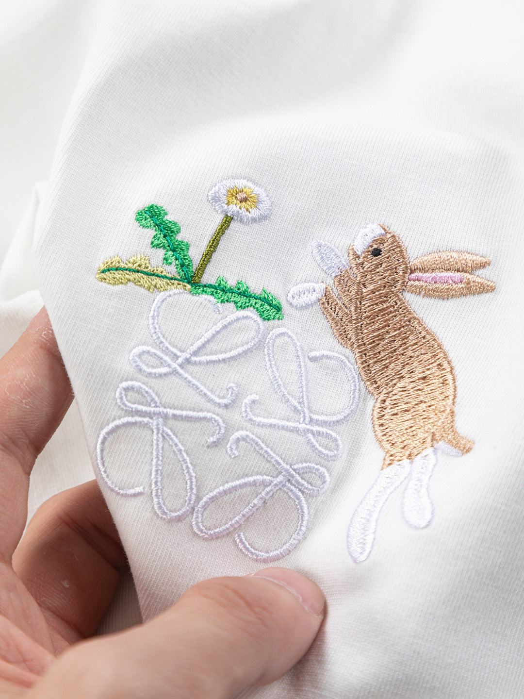 LOEWE 25SS Suna Fujita Collaboration Embroidered Rabbit T-Shirt | S–XL