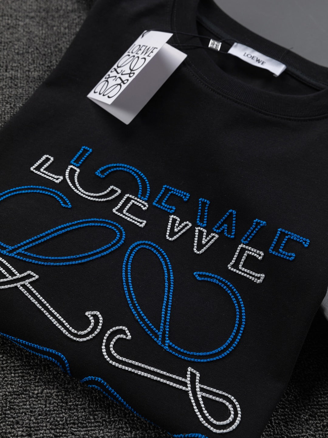 LOEWE 25SS Contrast Embroidered Misaligned Logo T-Shirt | S–XL