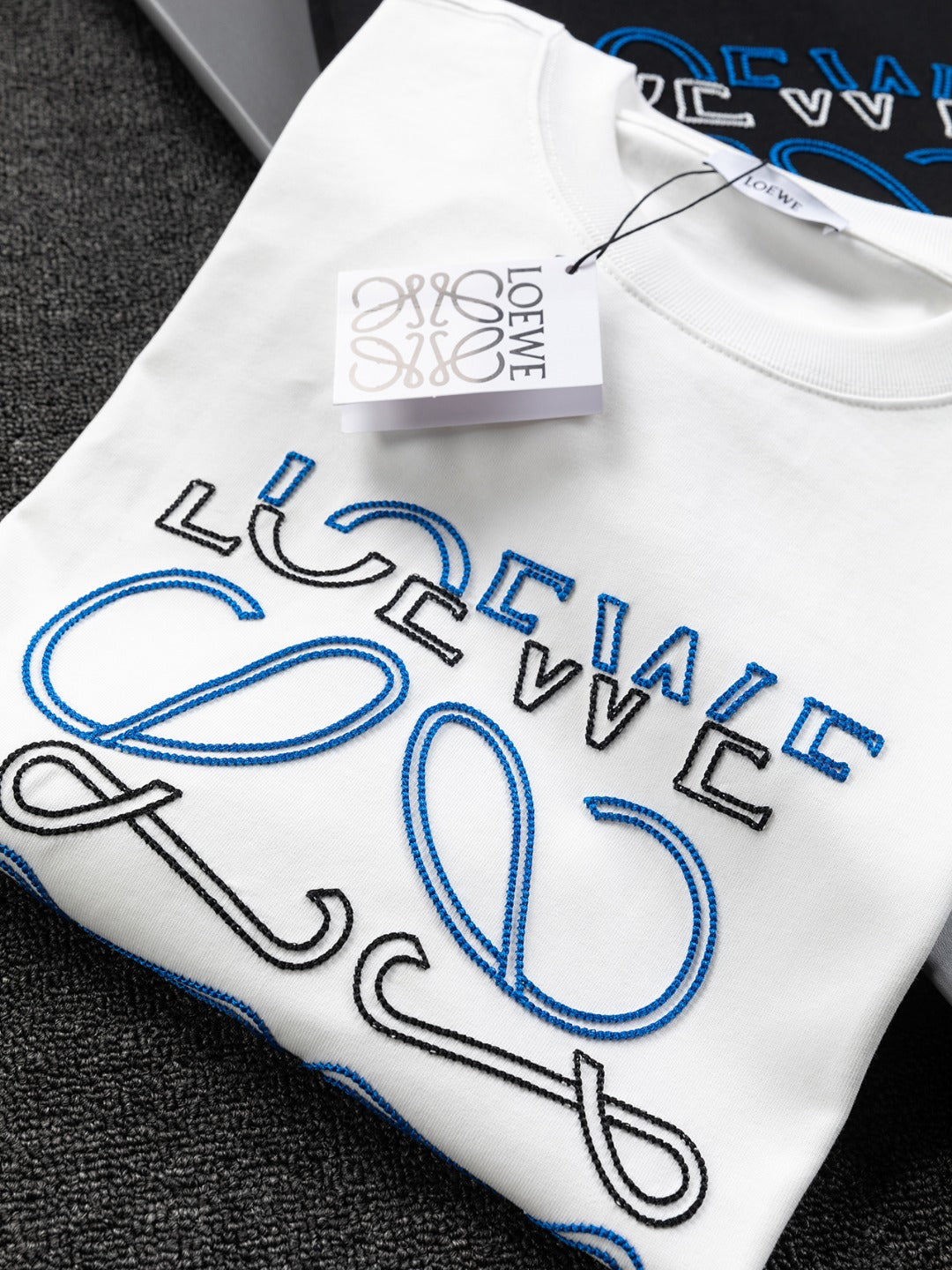 LOEWE 25SS Contrast Embroidered Misaligned Logo T-Shirt | S–XL