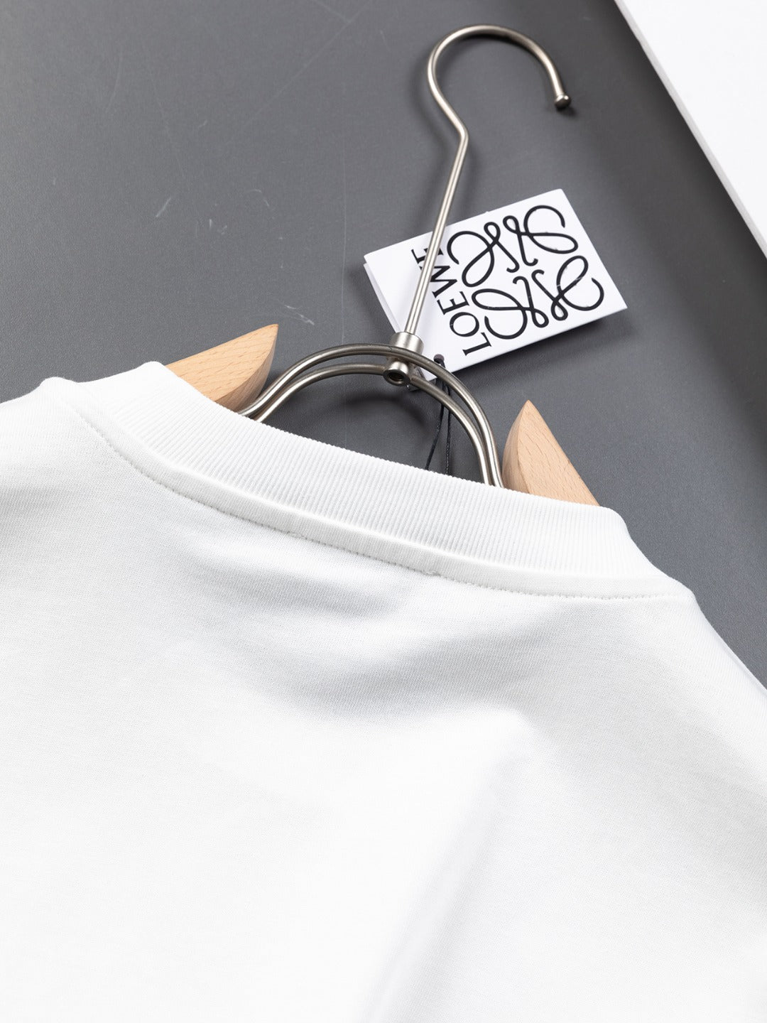 LOEWE 25SS Contrast Embroidered Misaligned Logo T-Shirt | S–XL