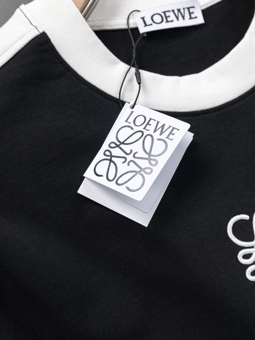 LOEWE 25SS Black & White Panel Embroidered Logo T-Shirt | S–XL