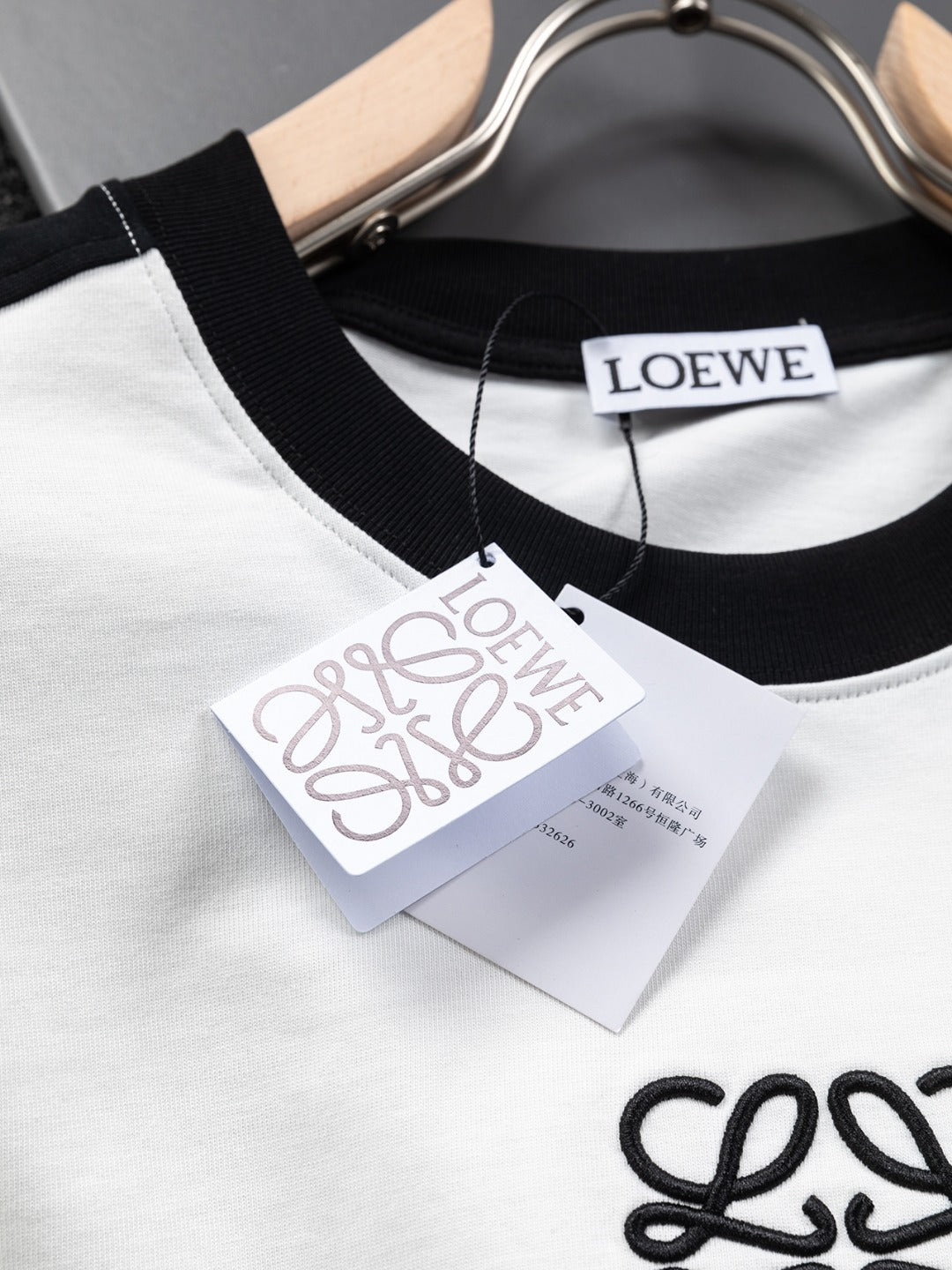 LOEWE 25SS Black & White Panel Embroidered Logo T-Shirt | S–XL
