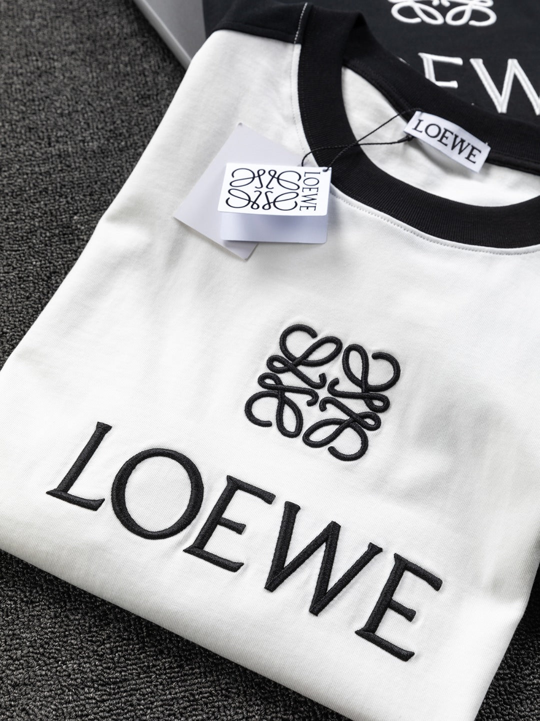 LOEWE 25SS Black & White Panel Embroidered Logo T-Shirt | S–XL