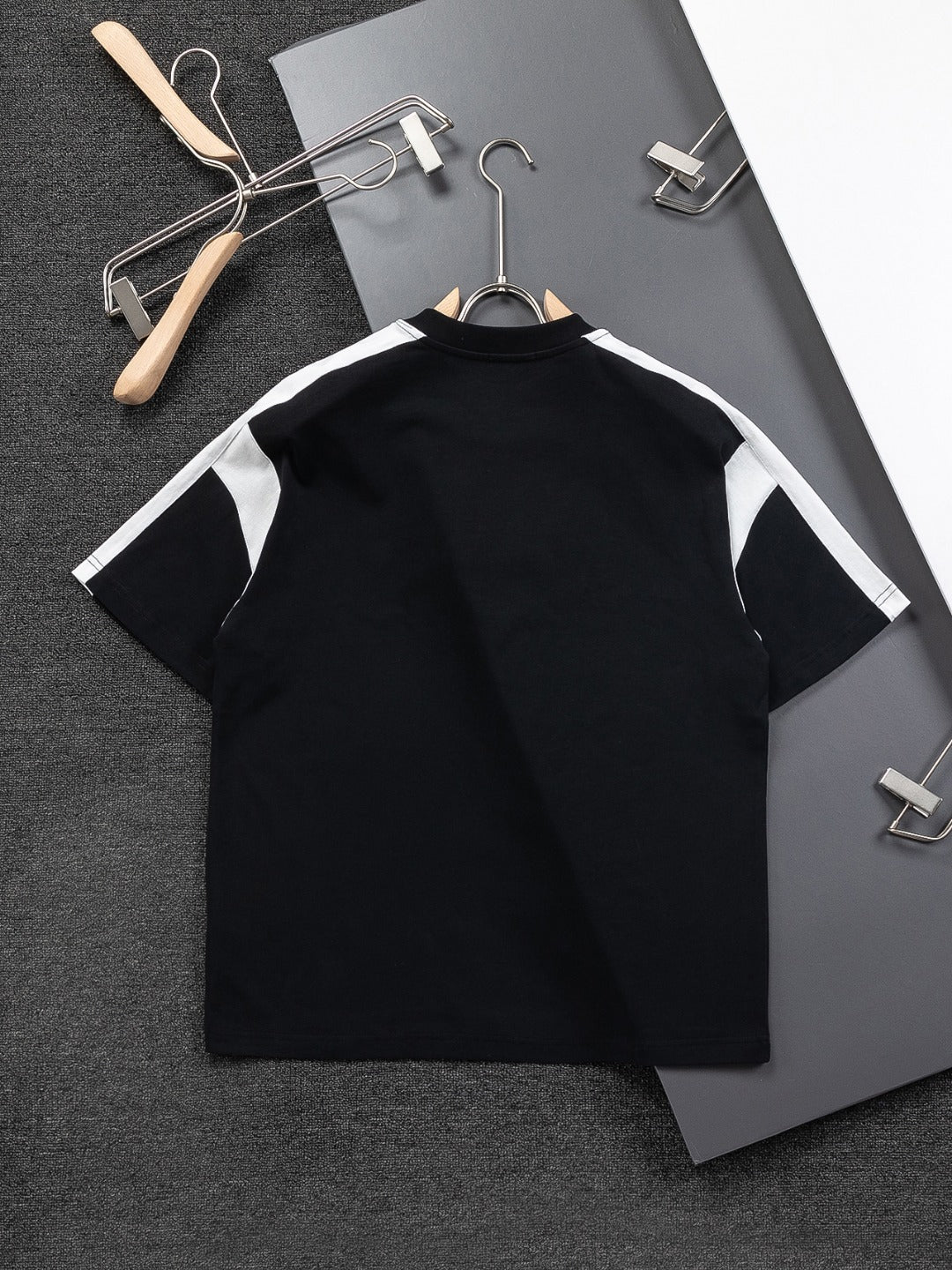 LOEWE 25SS Black & White Panel Embroidered Logo T-Shirt | S–XL