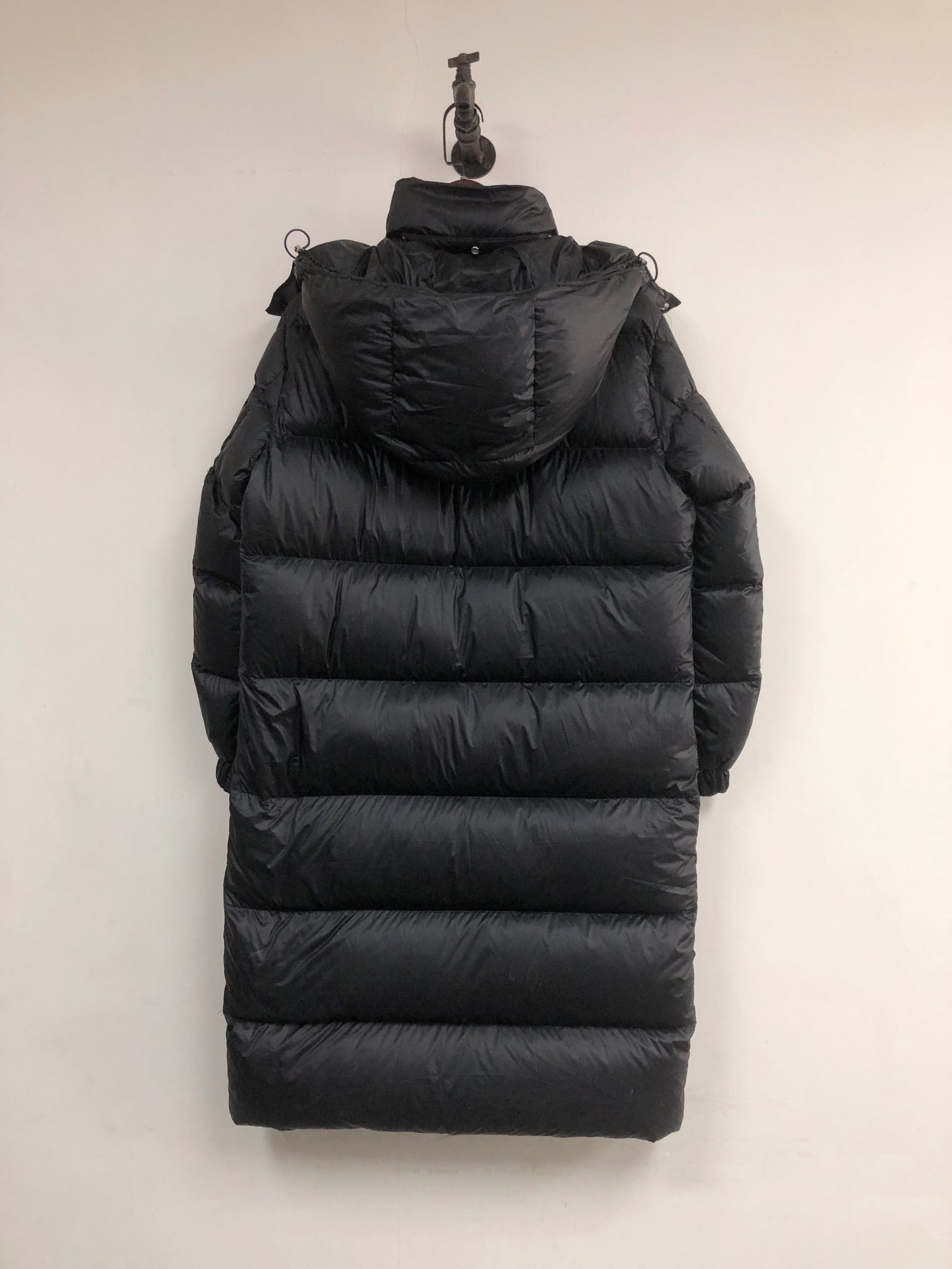 Moncler Hanovcrtan Matte Long Maya Parka – Premium Goose Down (Size 0–5)