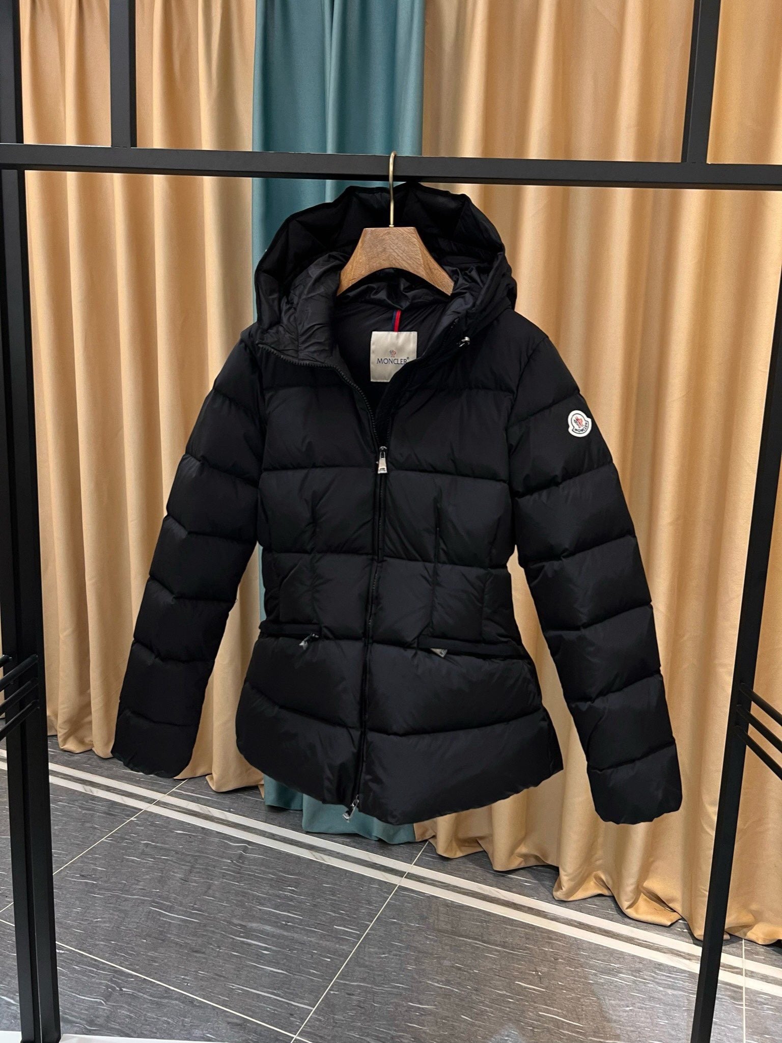 Moncler 2023 New Short Hooded Down Jacket – Matte Finish, Slim Fit (Size 1–4)