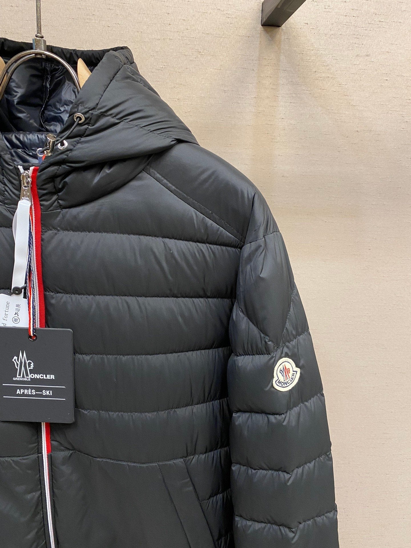 Moncler 2024 FW New Hooded Down Jacket – Premium White Duck Down (Size 1–4)