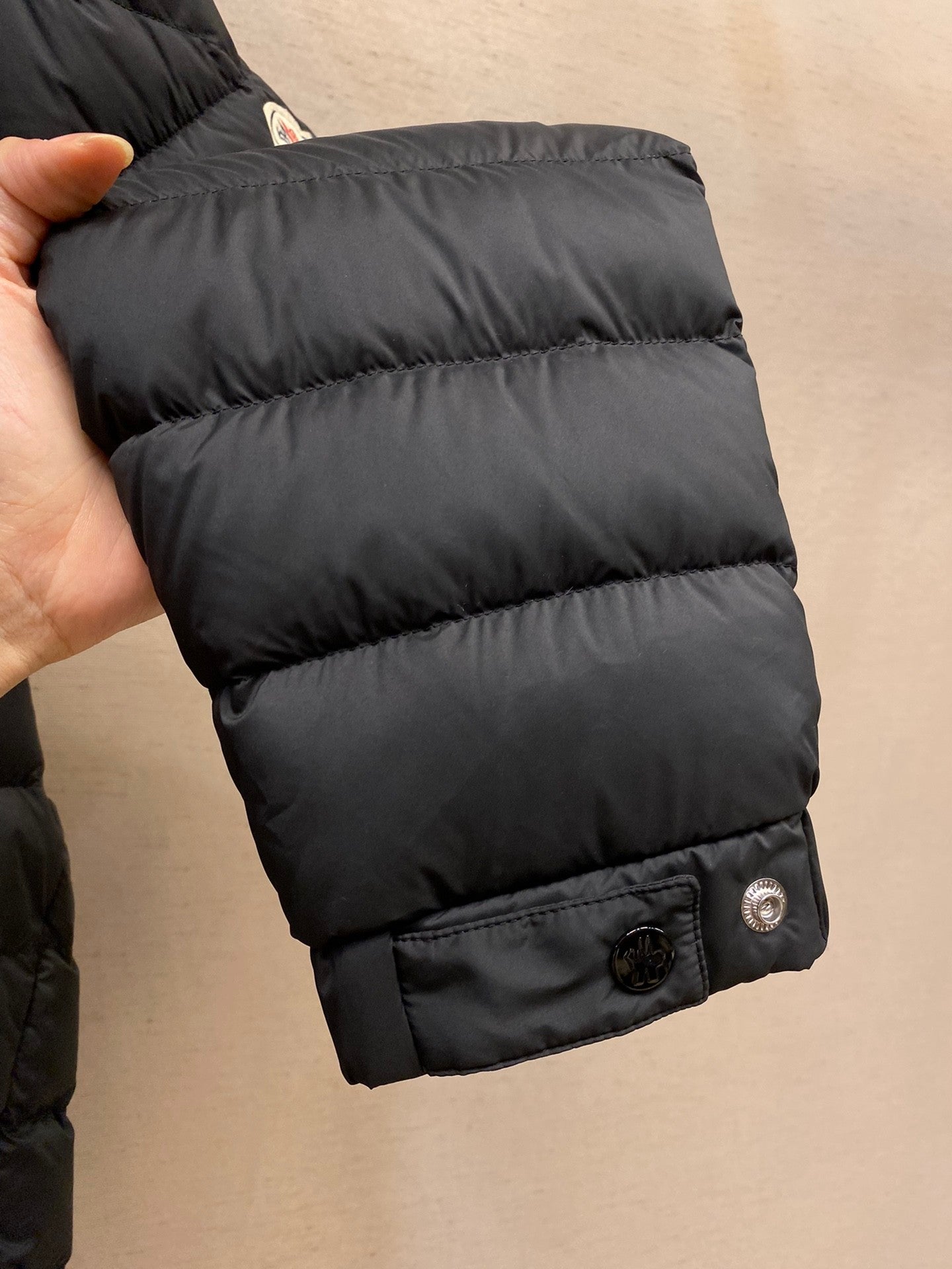 Moncler 2024 FW New Hooded Down Jacket – Premium White Duck Down (Size 1–4)