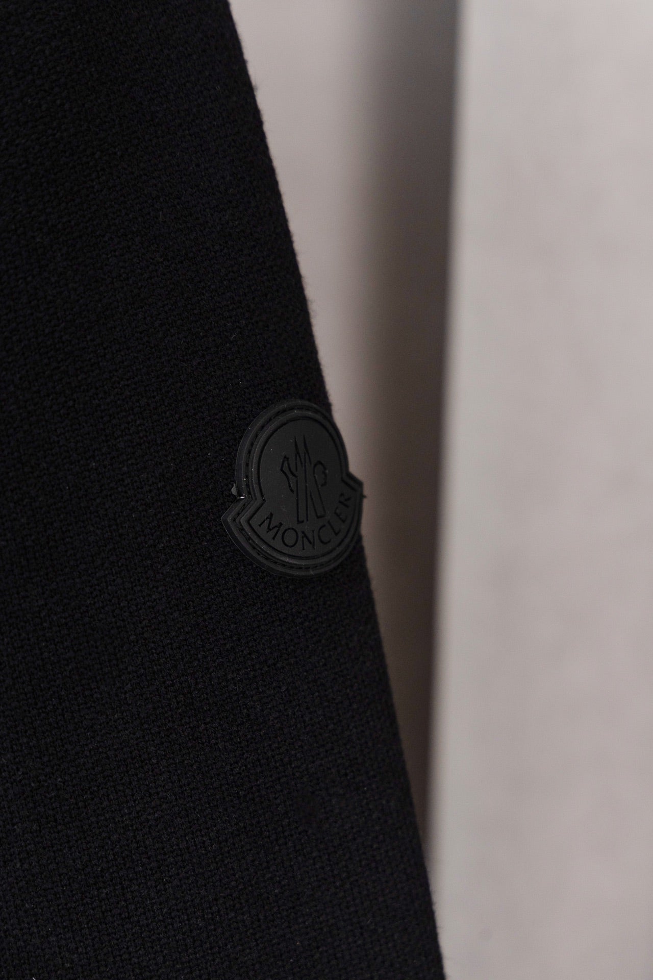 MONCLER 24SS Knit-Paneled Down Jacket | Black | Size 1–4 | Style HE126
