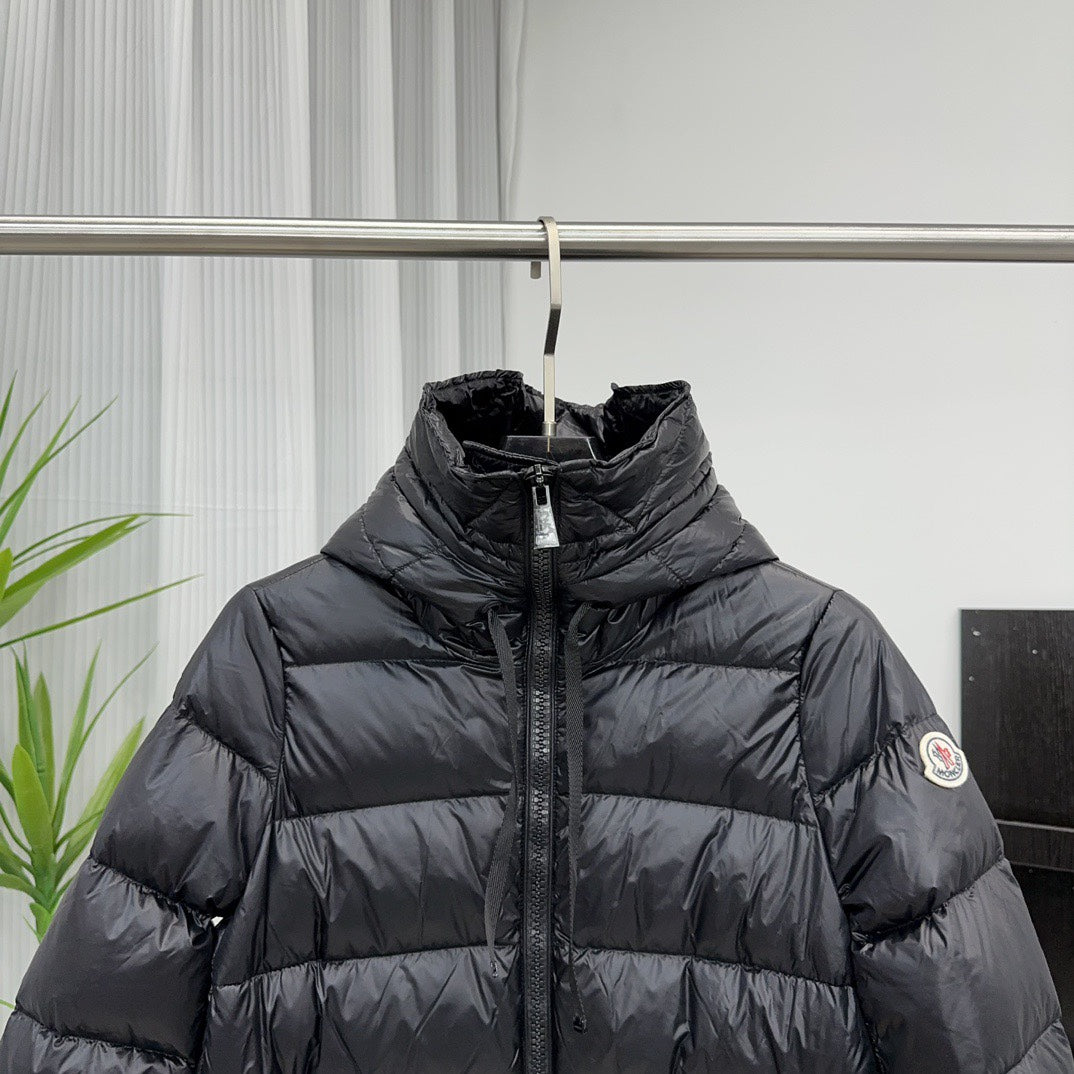 MONCLER Suyen A-Line Down Coat | Women’s Classic Doll Silhouette | Size 00–4 | Black