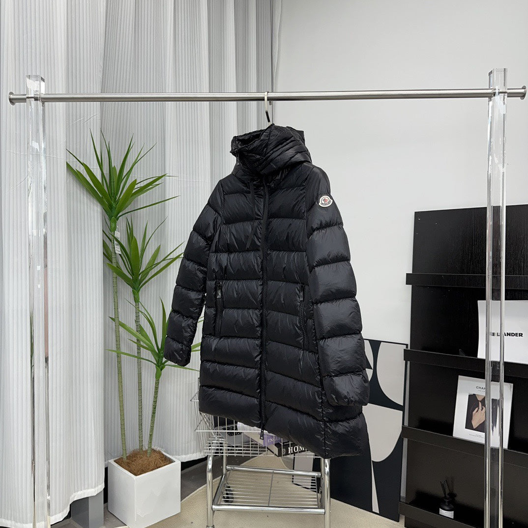 MONCLER Suyen A-Line Down Coat | Women’s Classic Doll Silhouette | Size 00–4 | Black