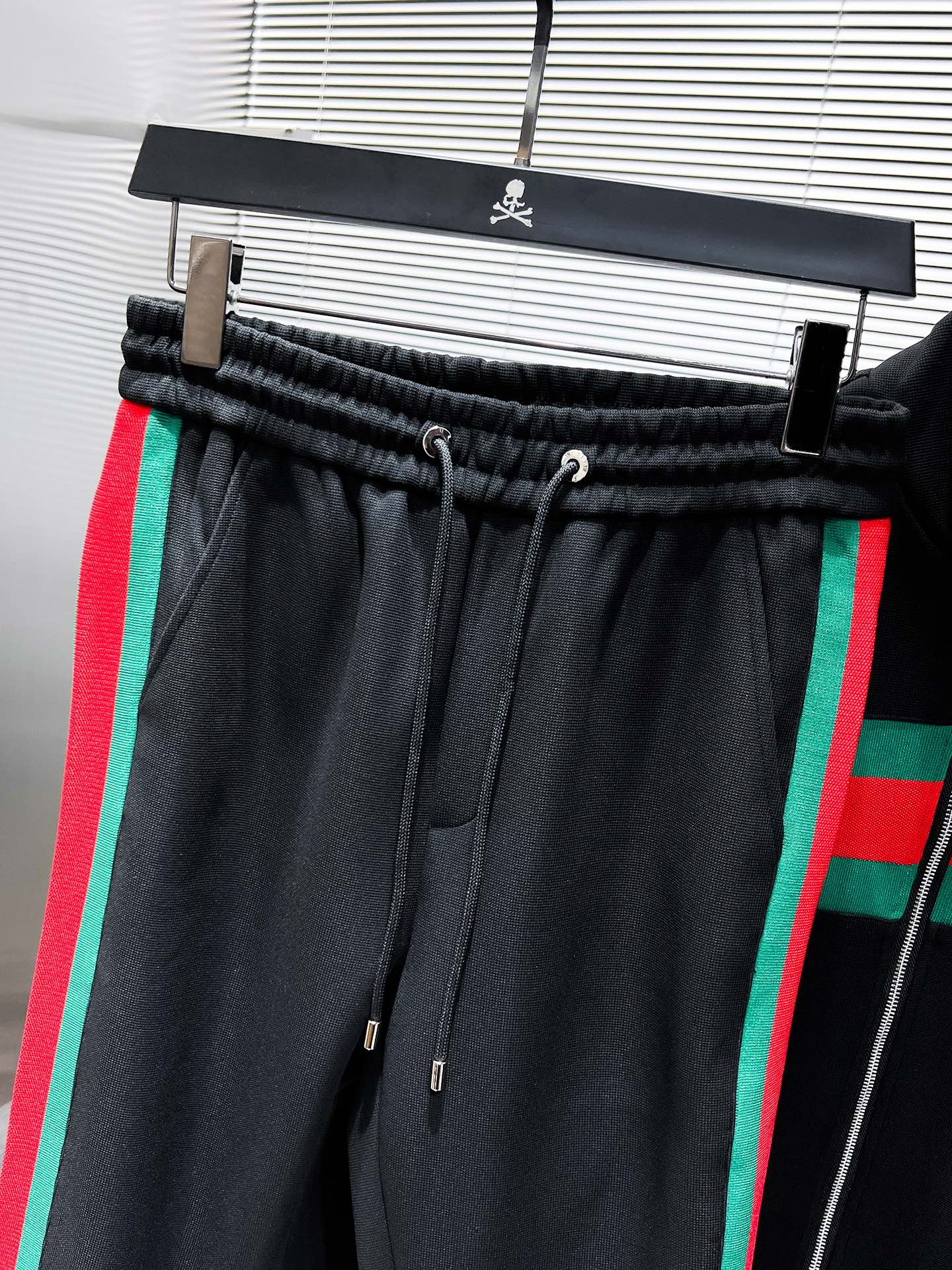 GUCCI 2024SS Logo Sportswear Zip Jacket & Track Pants Set | Men’s Luxury Casual Outfit