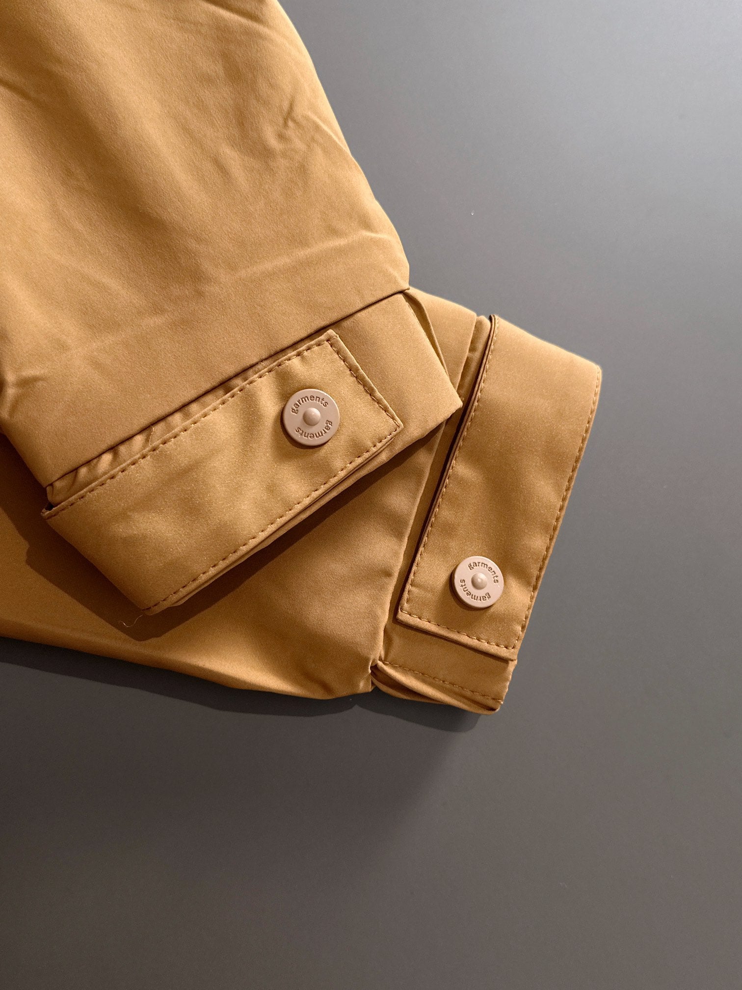 GUCCI 2024 FW Lightweight Nylon Zip-Up Jacket | Luxury Casual Windbreaker
