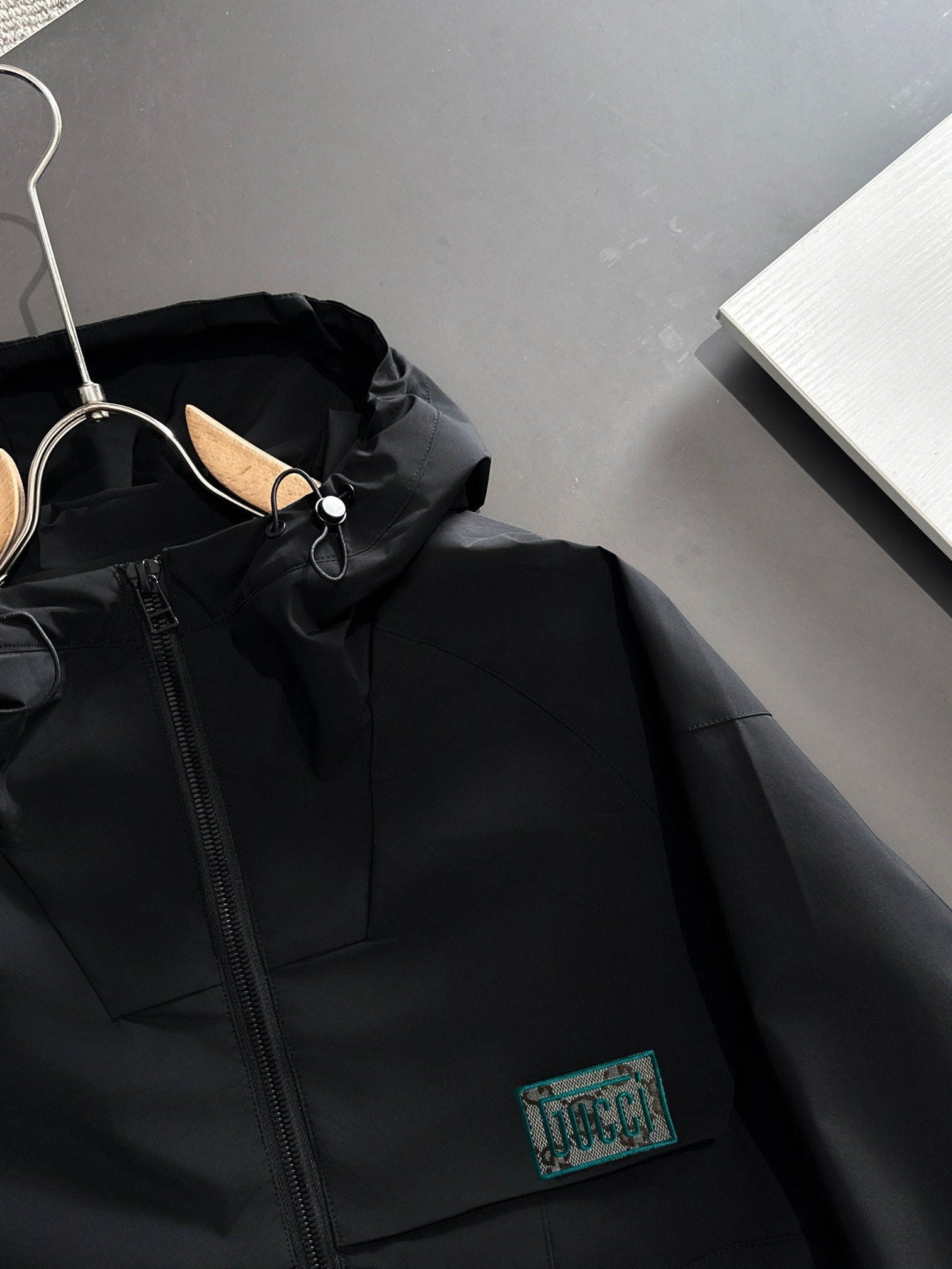 GUCCI FW2024 Zip-Up Nylon Jacket | Luxury Lightweight Windbreaker