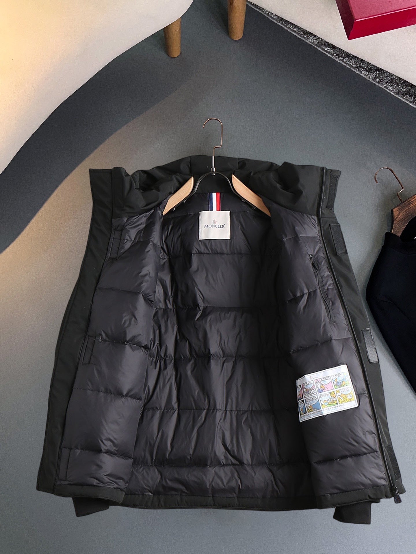 Moncler 2024 FW New Puffer Jacket | Unisex Colorblock Down Coat (M–3XL)