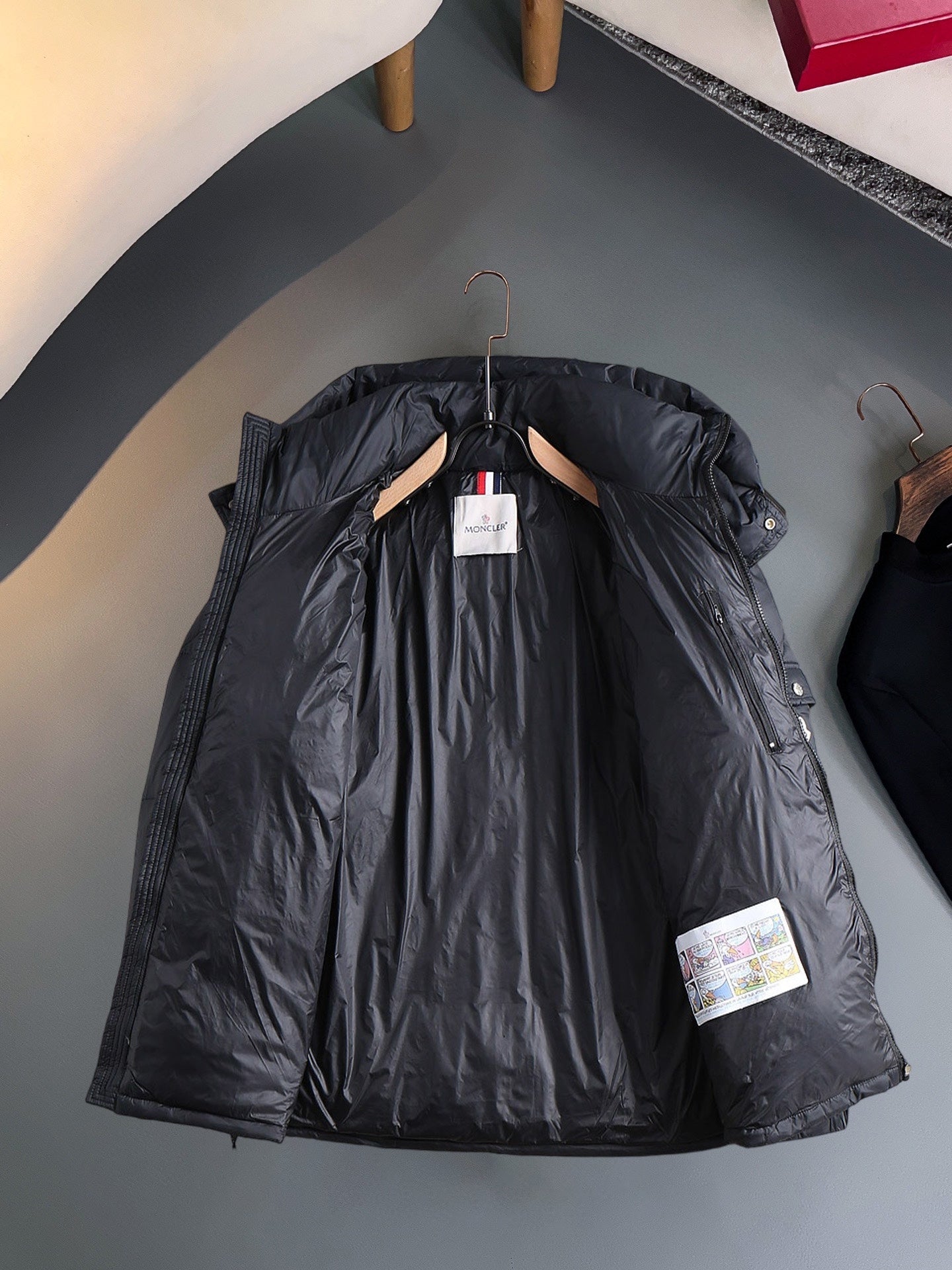 Moncler 2024 FW New Puffer Jacket | Unisex Colorblock Down Coat (M–3XL)