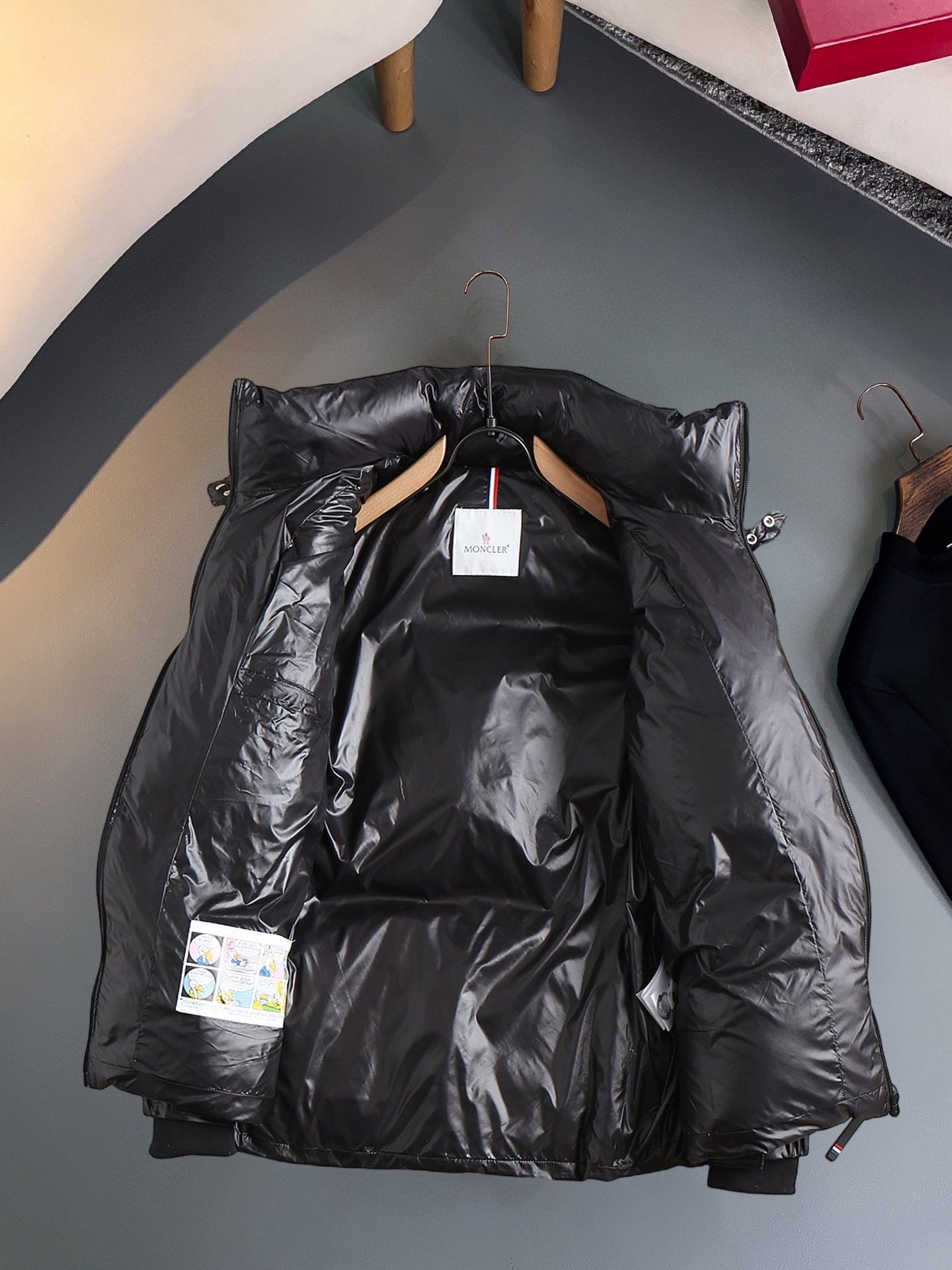 Moncler 2024 FW New Puffer Jacket | Unisex Colorblock Down Coat (M–3XL)