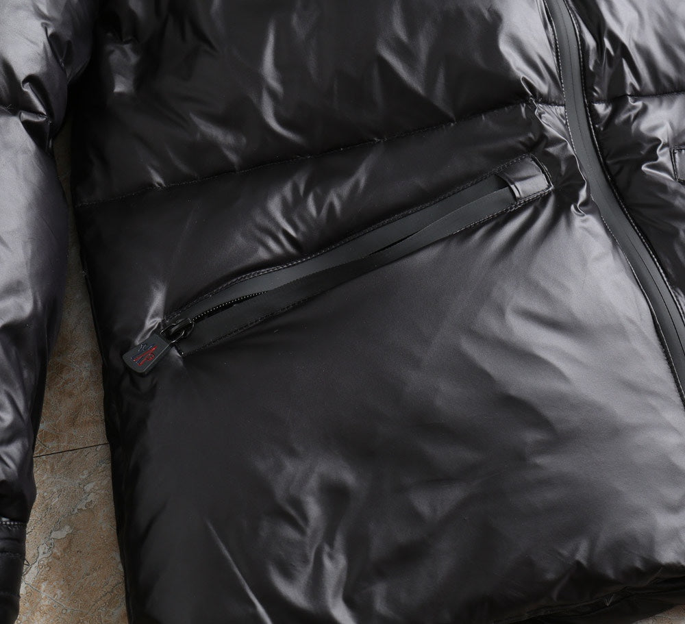 Moncler 2024 FW New Puffer Jacket | Unisex Colorblock Down Coat (M–3XL)