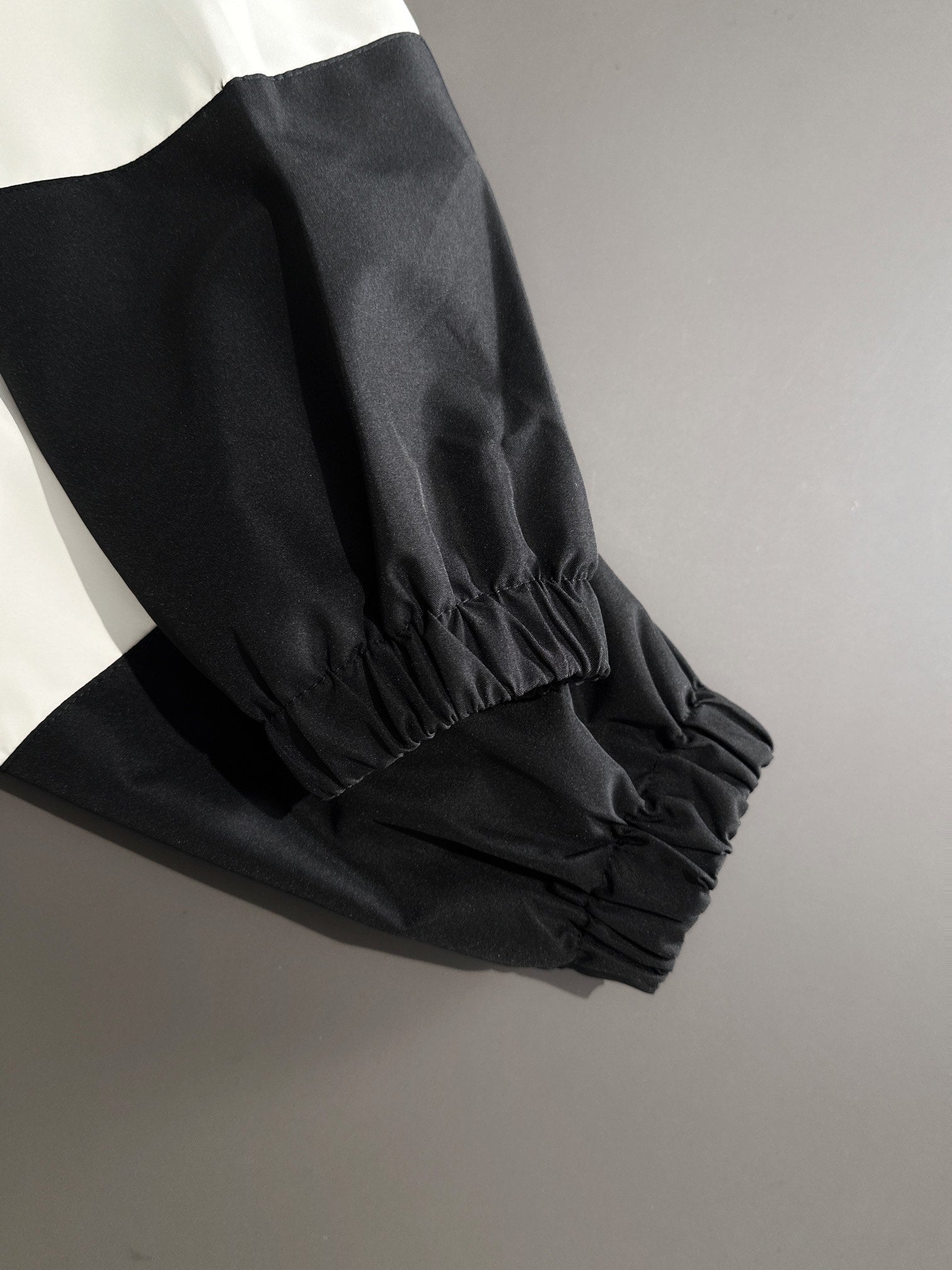 Gucci 2024 FW Hooded Nylon Windbreaker Jacket | Lightweight Luxury Outerwear