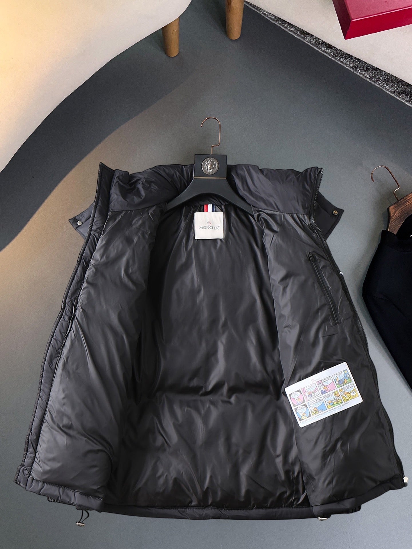 Moncler 2024 FW New Puffer Jacket | Unisex Colorblock Down Coat (M–3XL)