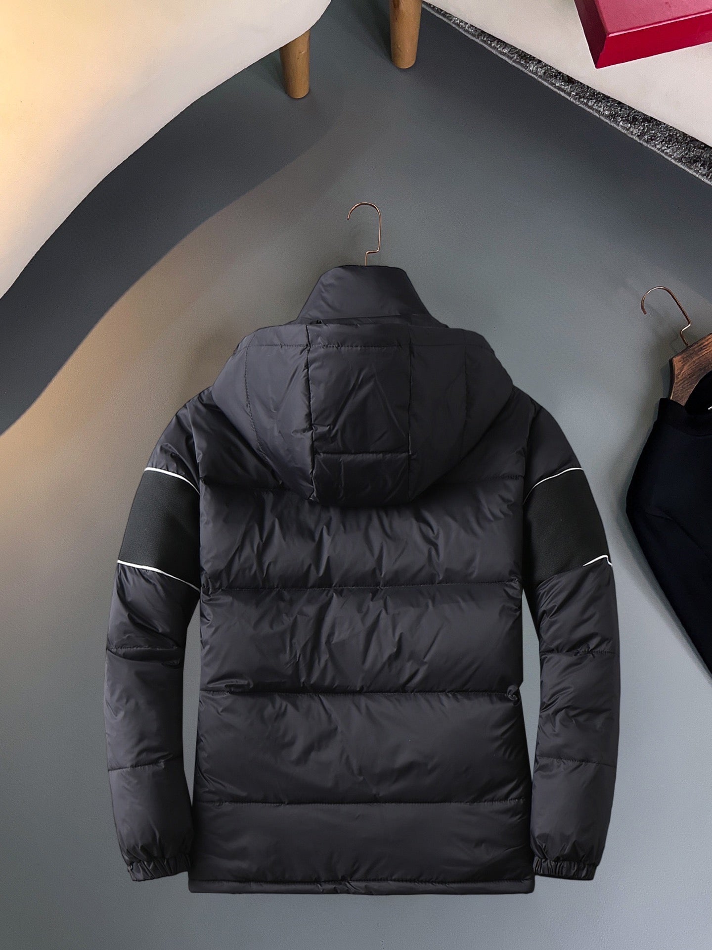 Moncler 2024 FW New Puffer Jacket | Unisex Colorblock Down Coat (M–3XL)