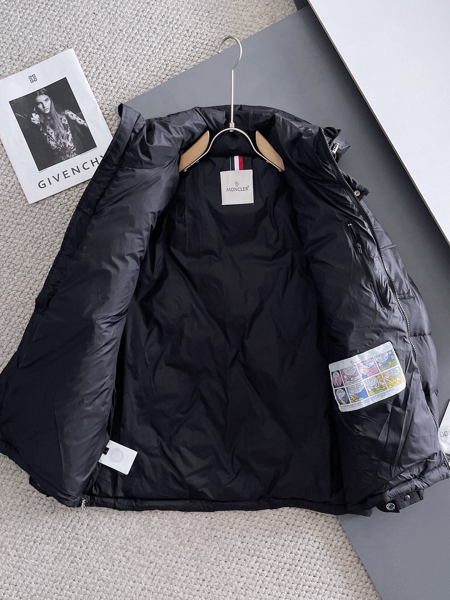 Moncler 2024 FW New Puffer Jacket | Unisex Colorblock Down Coat (M–3XL)