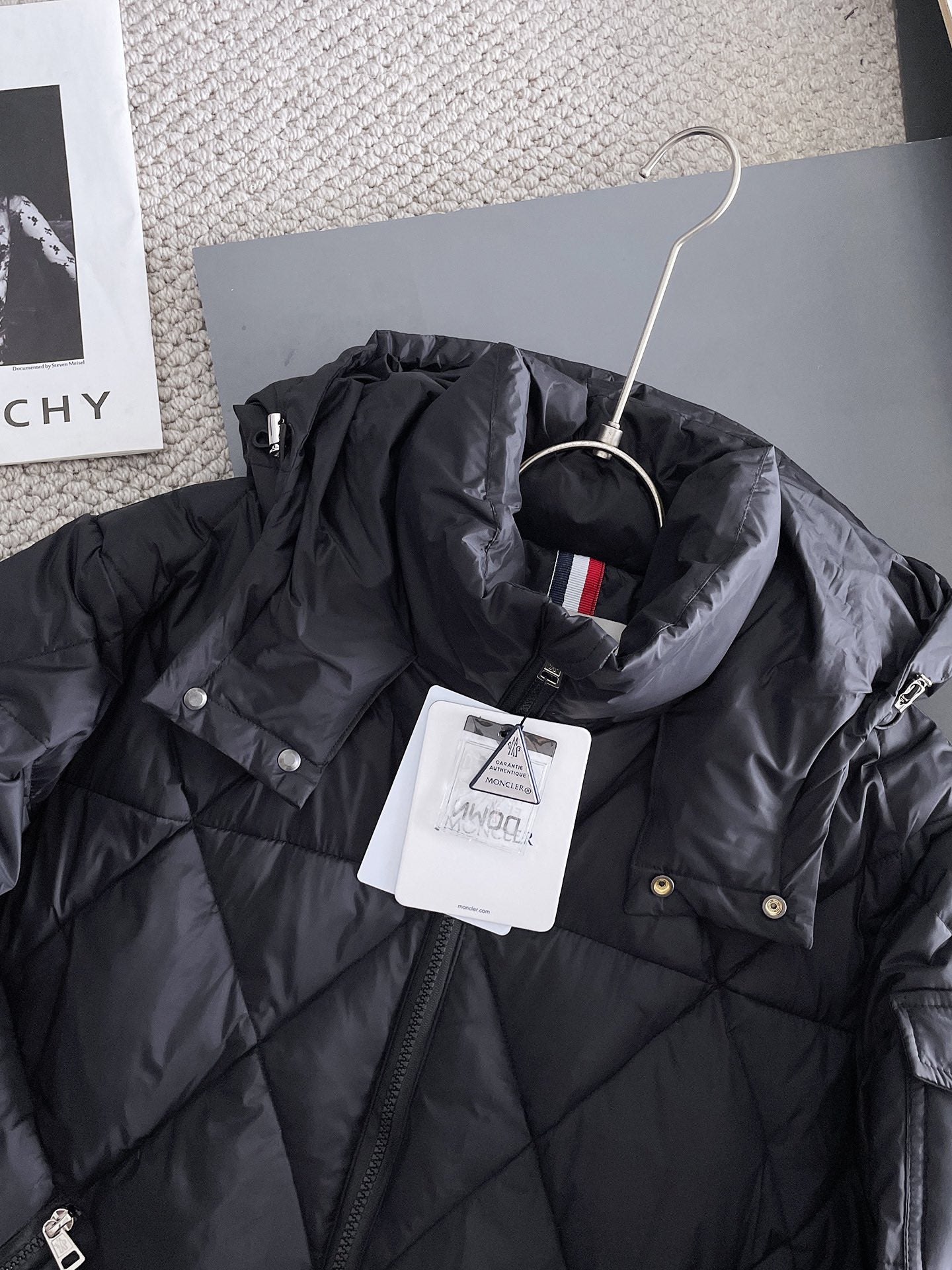 Moncler 2024 FW New Puffer Jacket | Unisex Colorblock Down Coat (M–3XL)