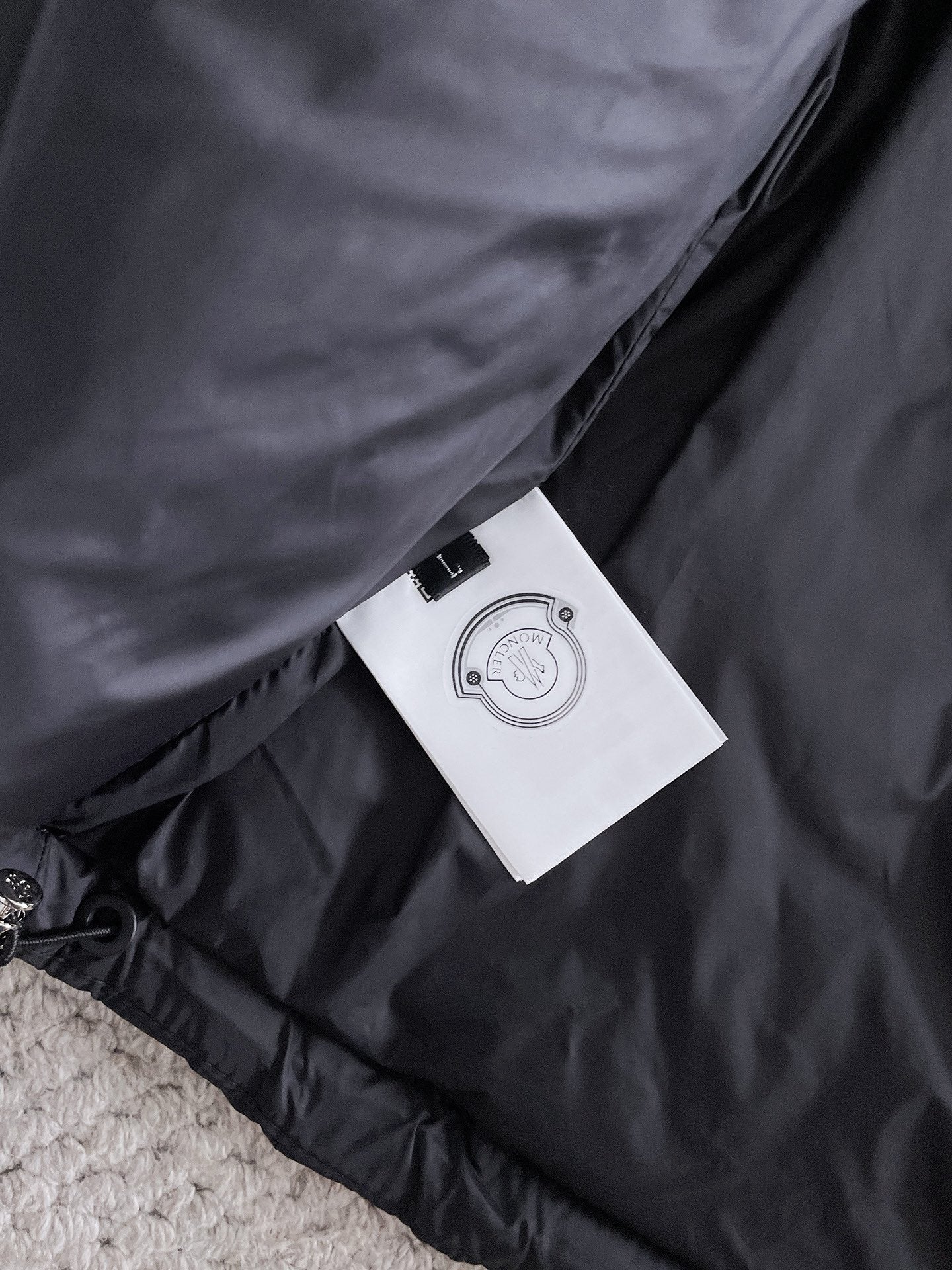 Moncler 2024 FW New Puffer Jacket | Unisex Colorblock Down Coat (M–3XL)