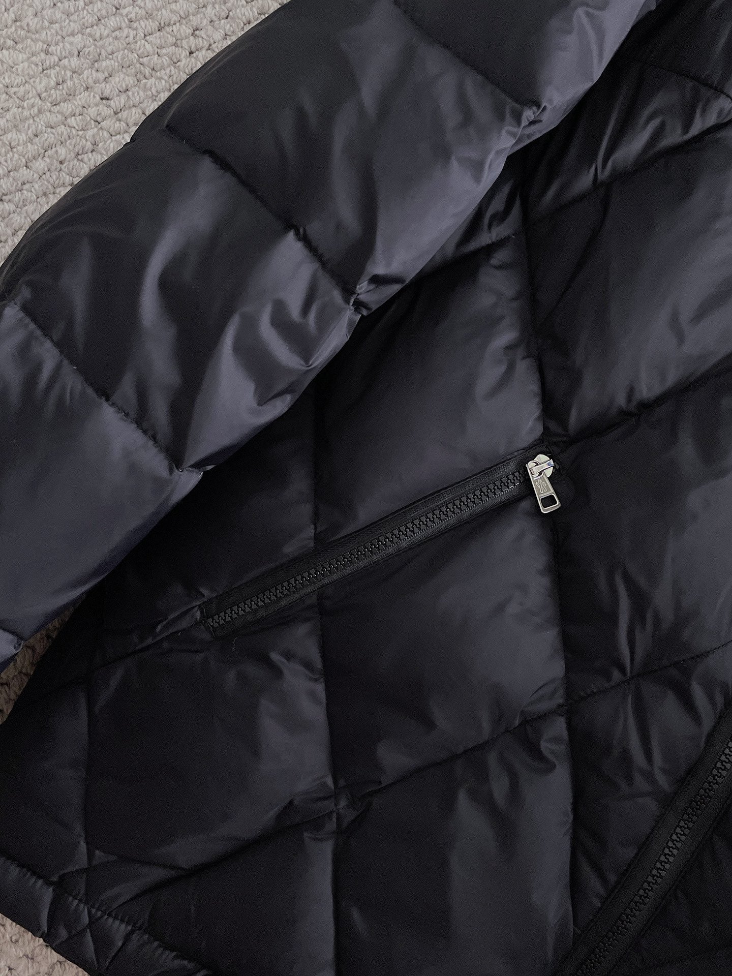 Moncler 2024 FW New Puffer Jacket | Unisex Colorblock Down Coat (M–3XL)
