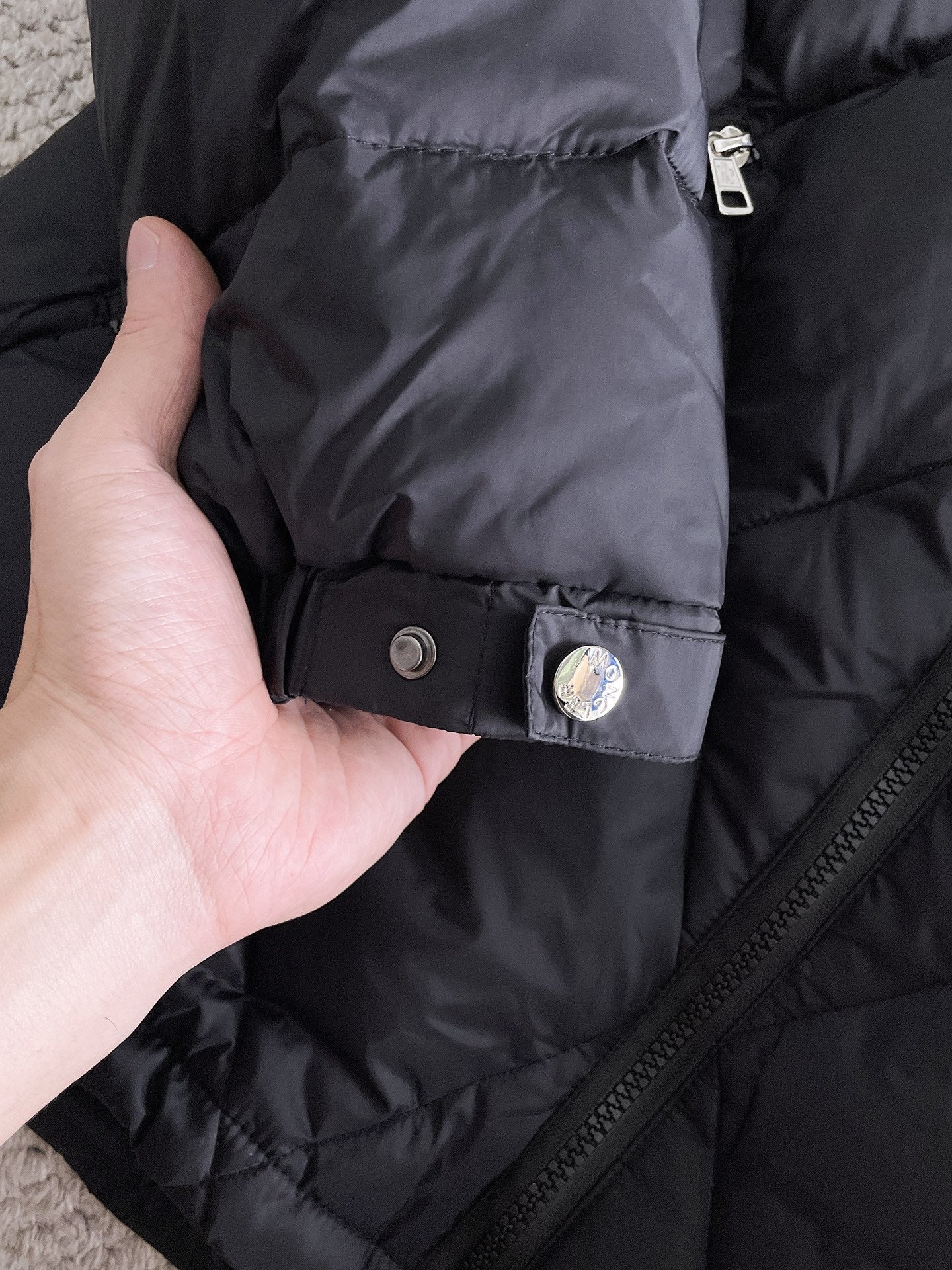 Moncler 2024 FW New Puffer Jacket | Unisex Colorblock Down Coat (M–3XL)