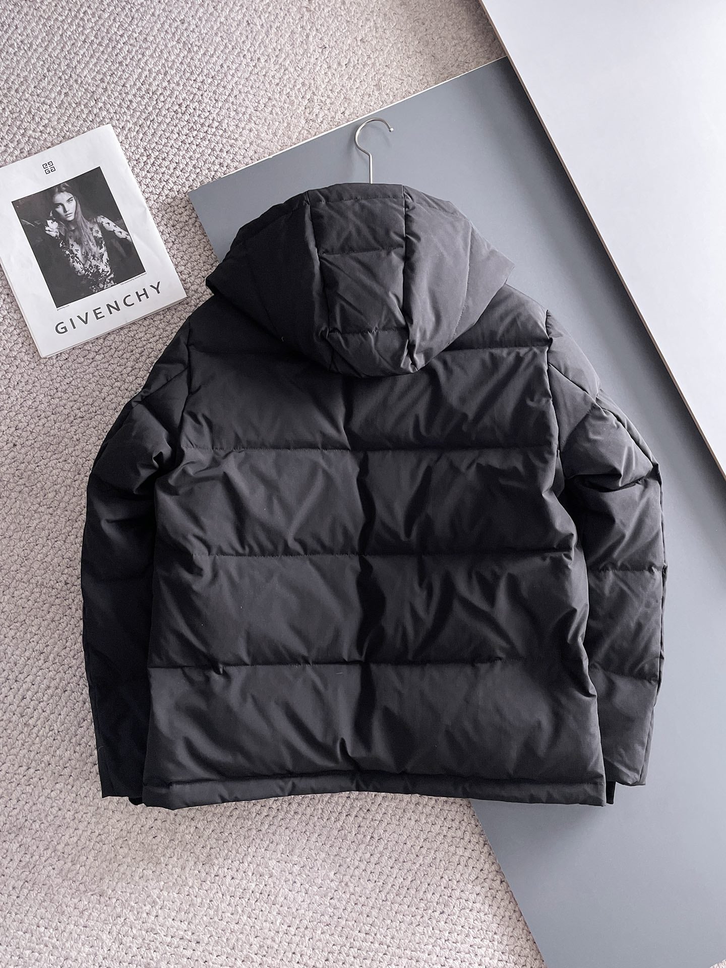 Moncler 2024 FW New Puffer Jacket | Unisex Colorblock Down Coat (M–3XL)