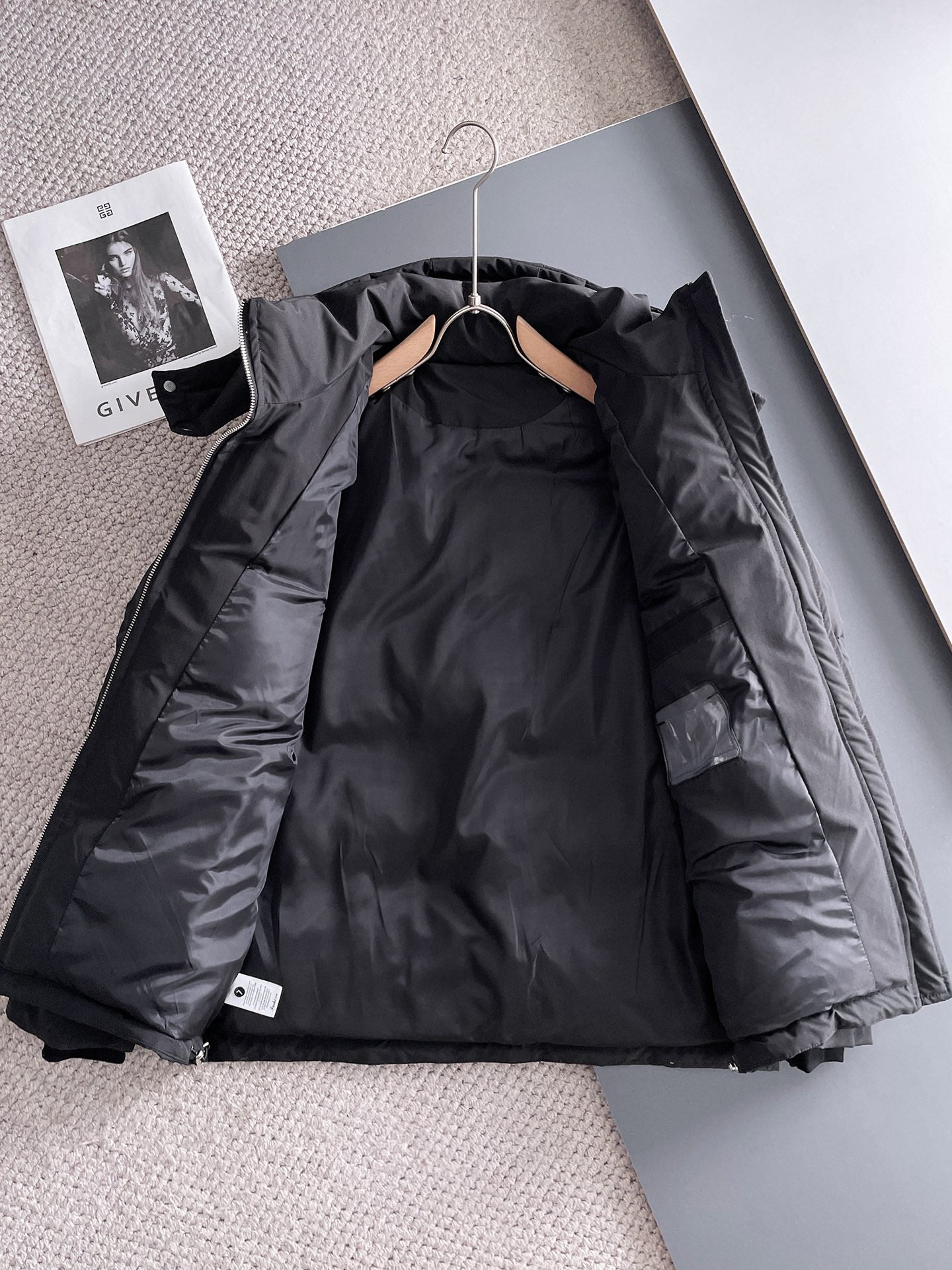 Moncler 2024 FW New Puffer Jacket | Unisex Colorblock Down Coat (M–3XL)