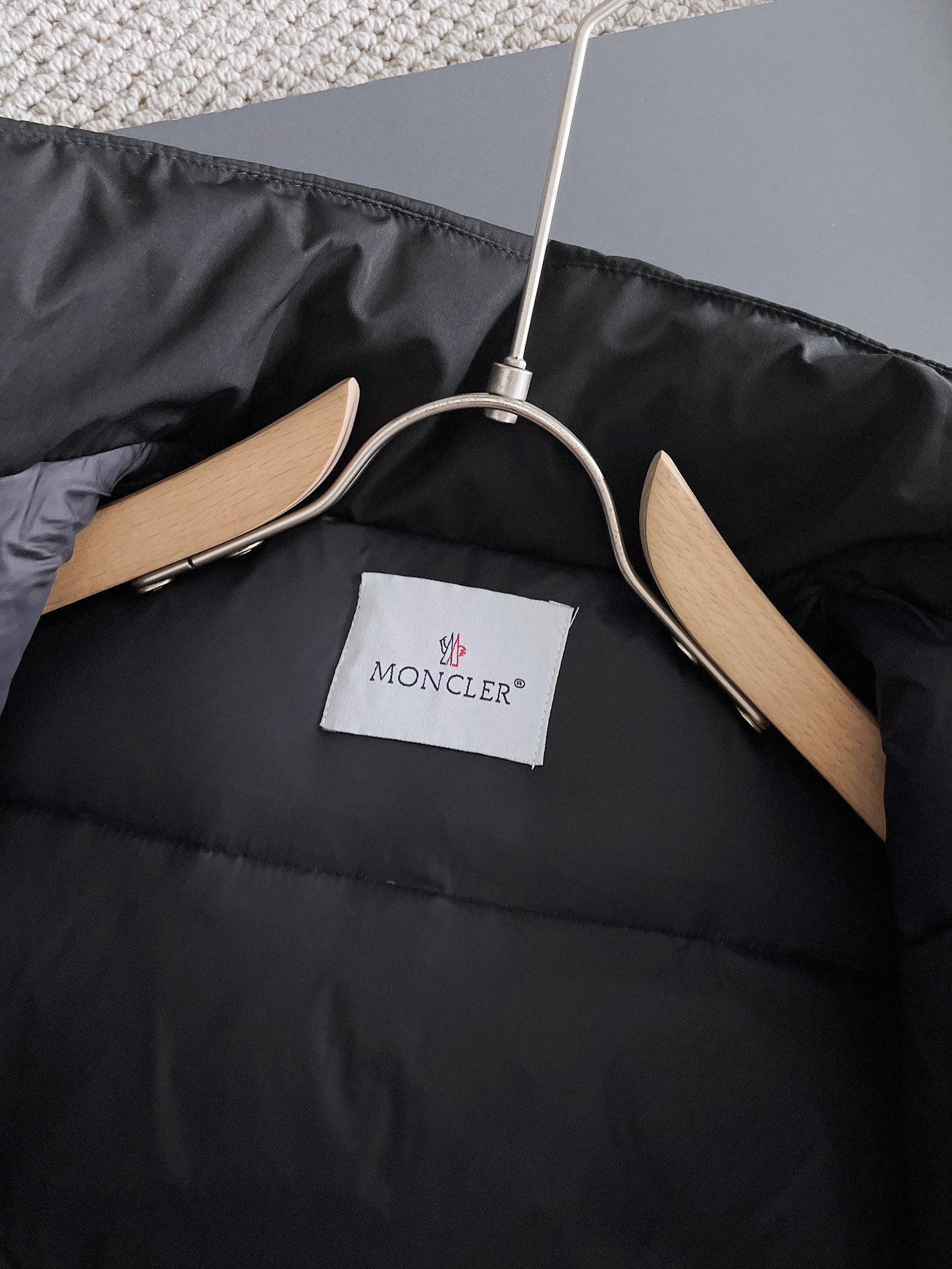 Moncler 2024 FW New Puffer Jacket | Unisex Colorblock Down Coat (M–3XL)
