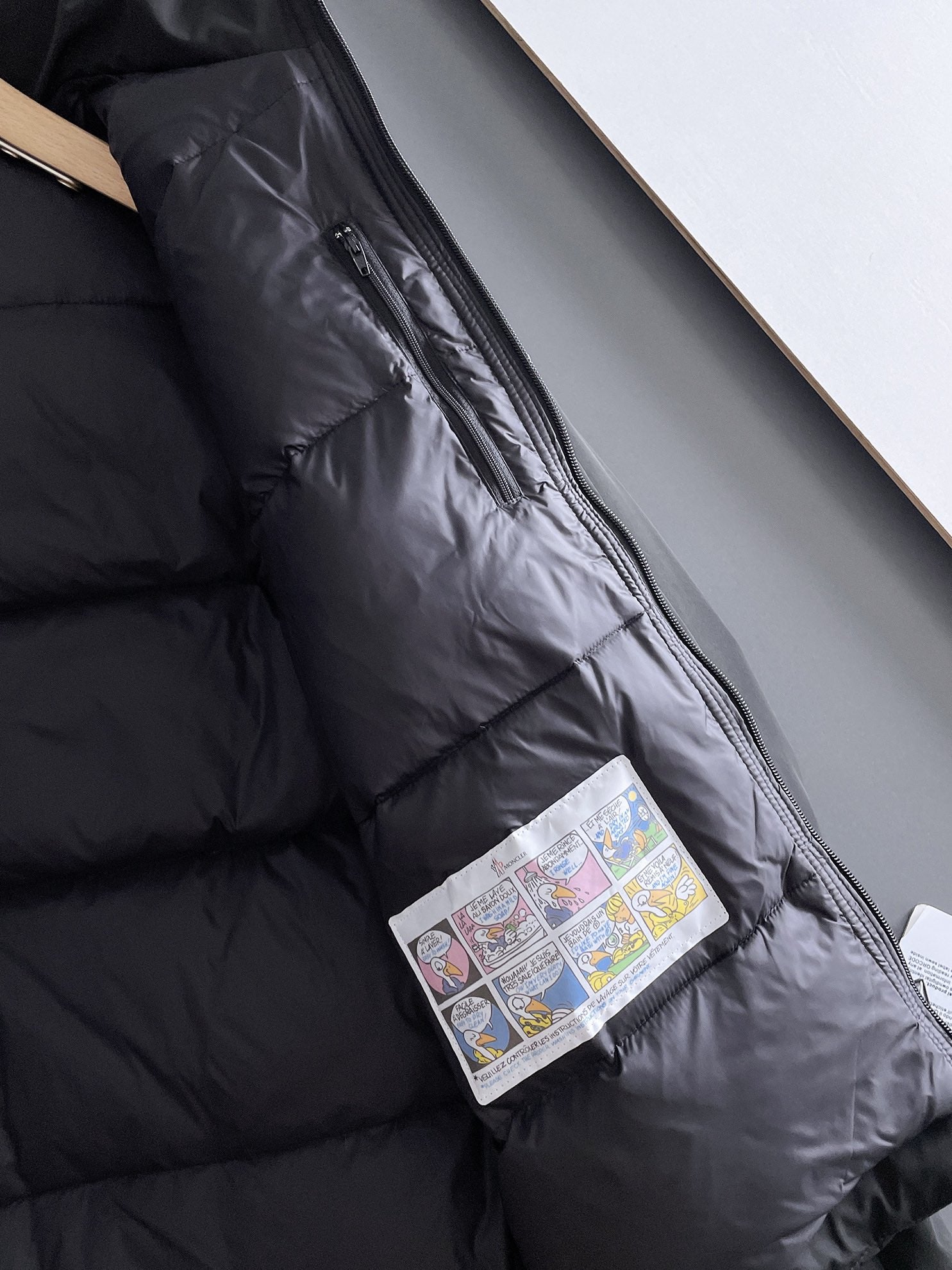 Moncler 2024 FW New Puffer Jacket | Unisex Colorblock Down Coat (M–3XL)