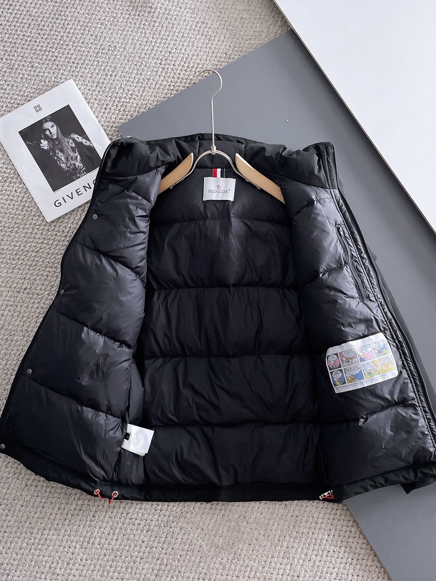Moncler 2024 FW New Puffer Jacket | Unisex Colorblock Down Coat (M–3XL)