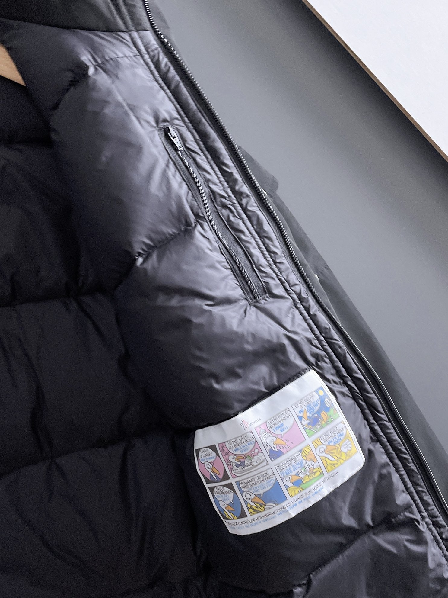Moncler 2024 FW New Puffer Jacket | Unisex Colorblock Down Coat (M–3XL)