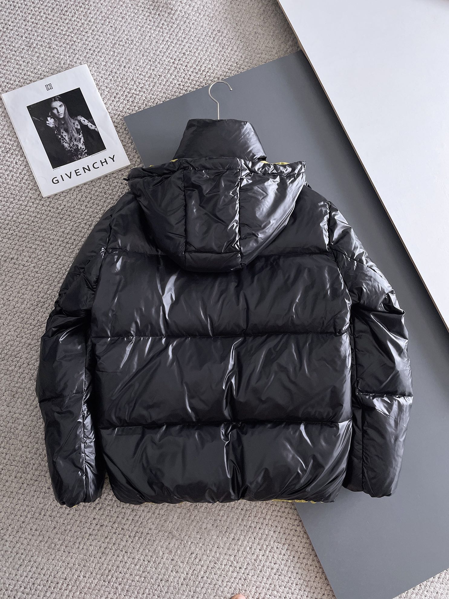 Moncler 2024 FW New Puffer Jacket | Unisex Colorblock Down Coat (M–3XL)