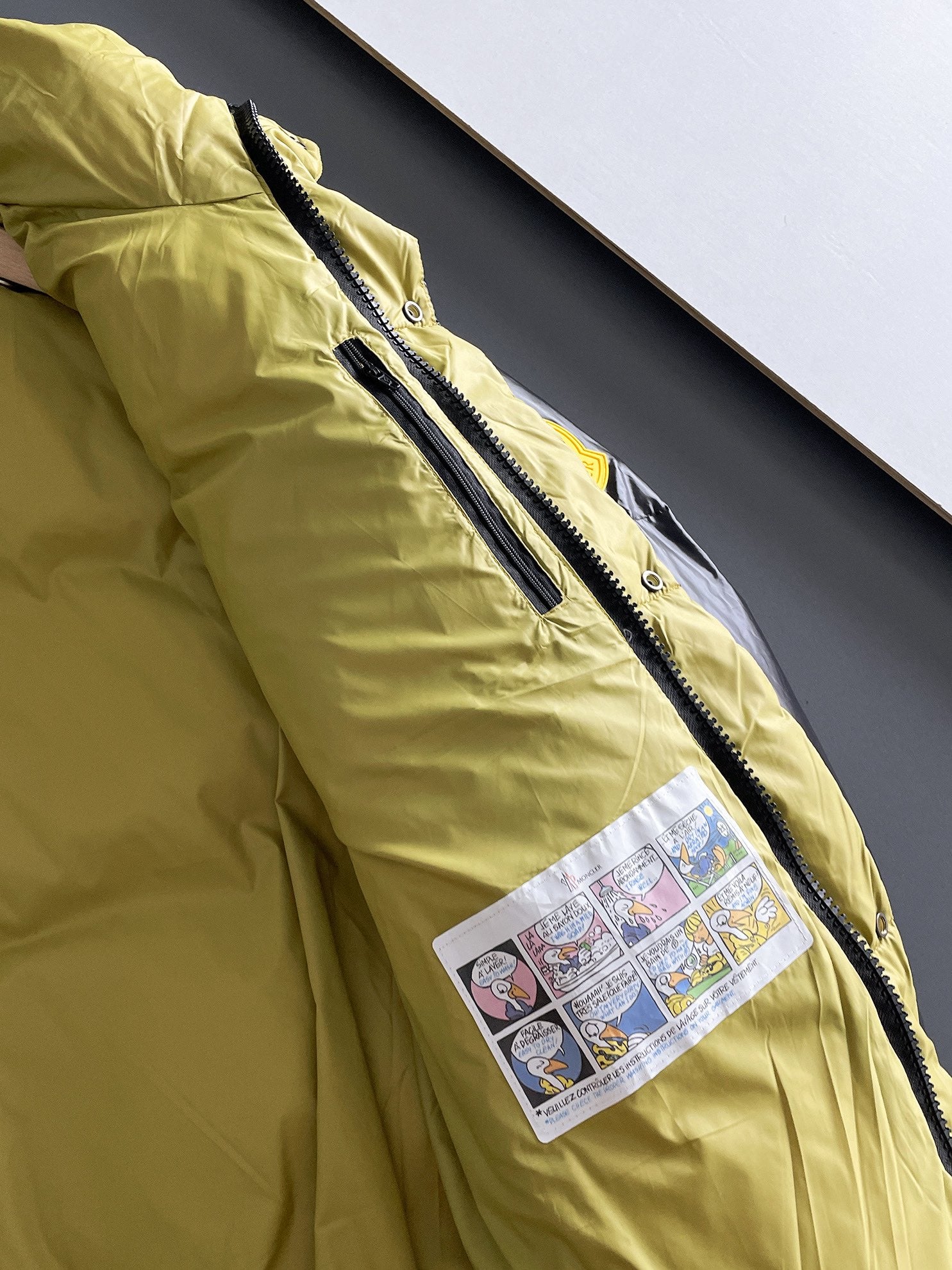 Moncler 2024 FW New Puffer Jacket | Unisex Colorblock Down Coat (M–3XL)