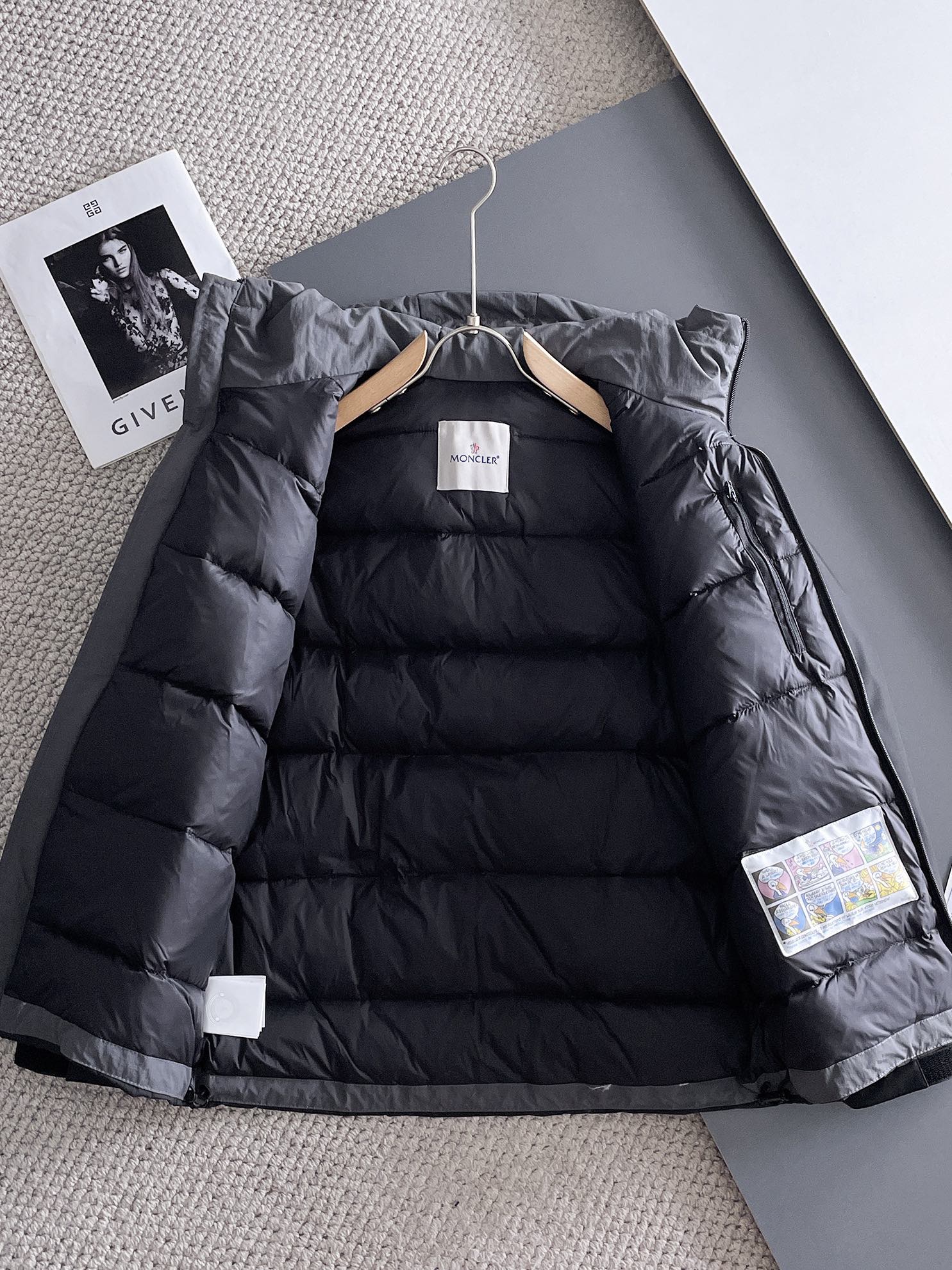 Moncler 2024 FW New Puffer Jacket | Unisex Colorblock Down Coat (M–3XL)
