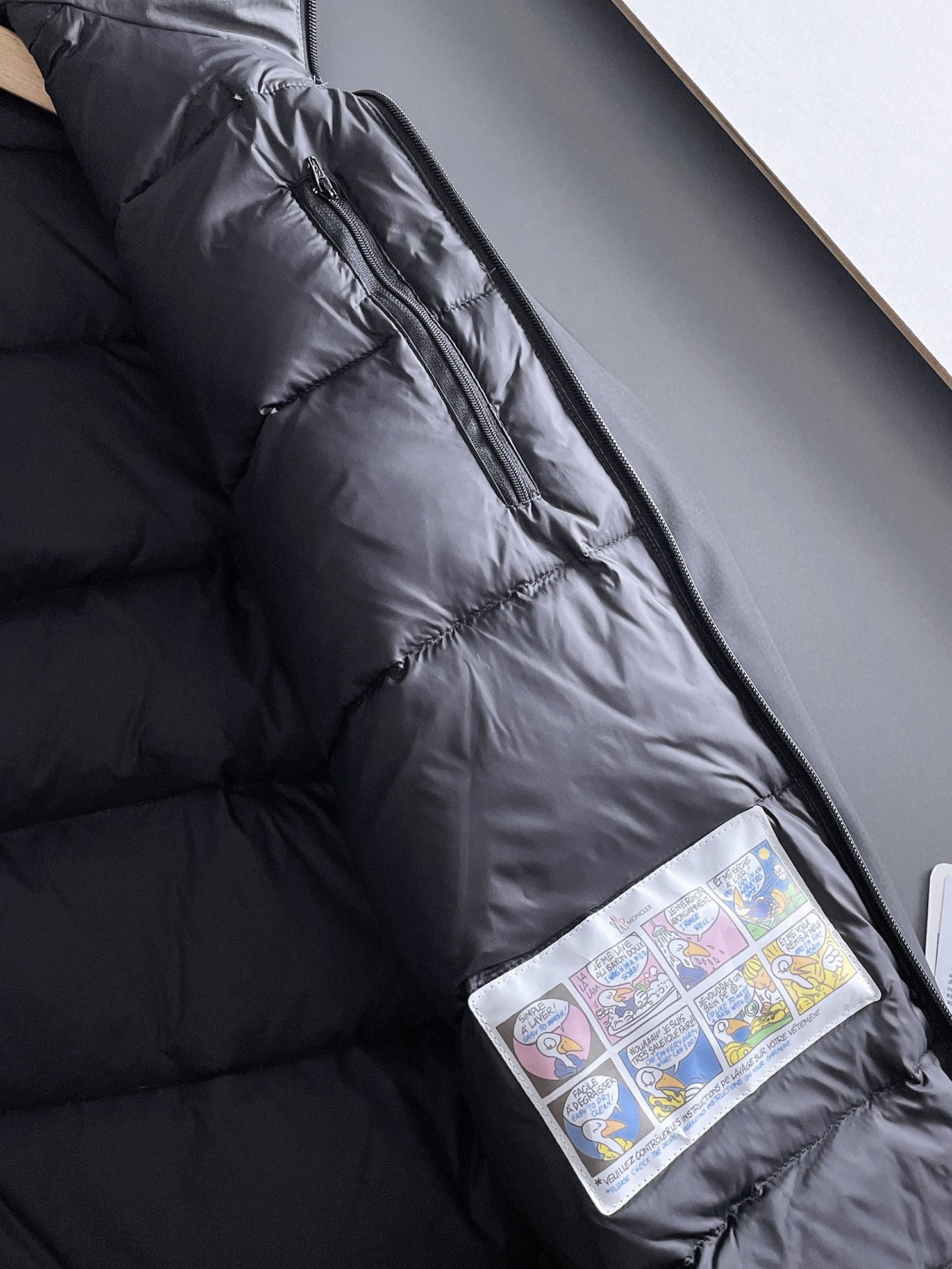 Moncler 2024 FW New Puffer Jacket | Unisex Colorblock Down Coat (M–3XL)