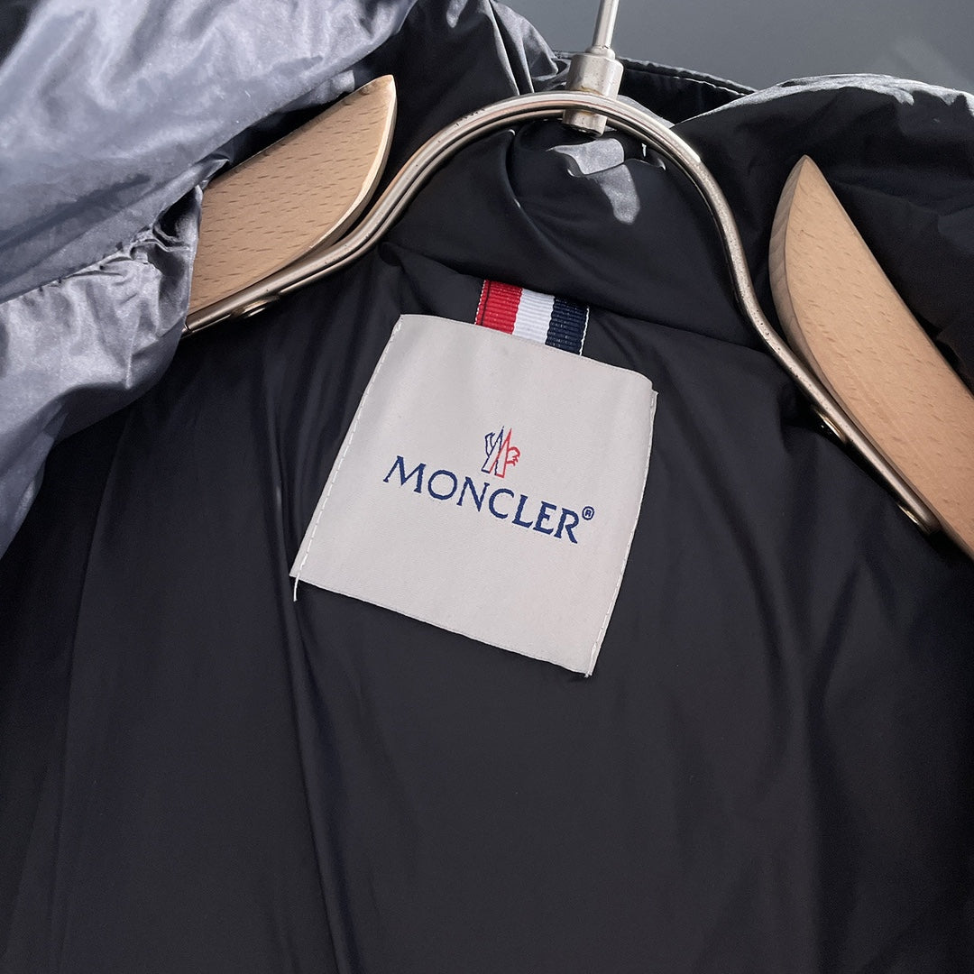 Moncler 2024 FW New Puffer Jacket | Unisex Colorblock Down Coat (M–3XL)