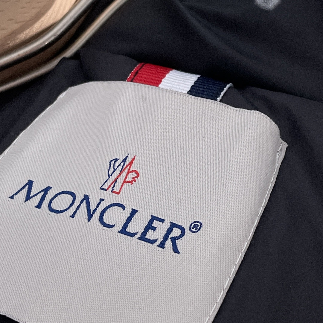 Moncler 2024 FW New Puffer Jacket | Unisex Colorblock Down Coat (M–3XL)
