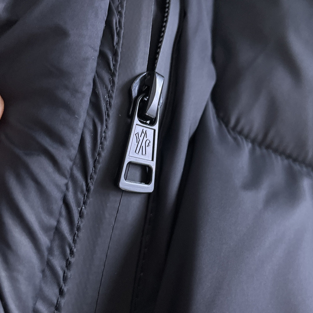 Moncler 2024 FW New Puffer Jacket | Unisex Colorblock Down Coat (M–3XL)