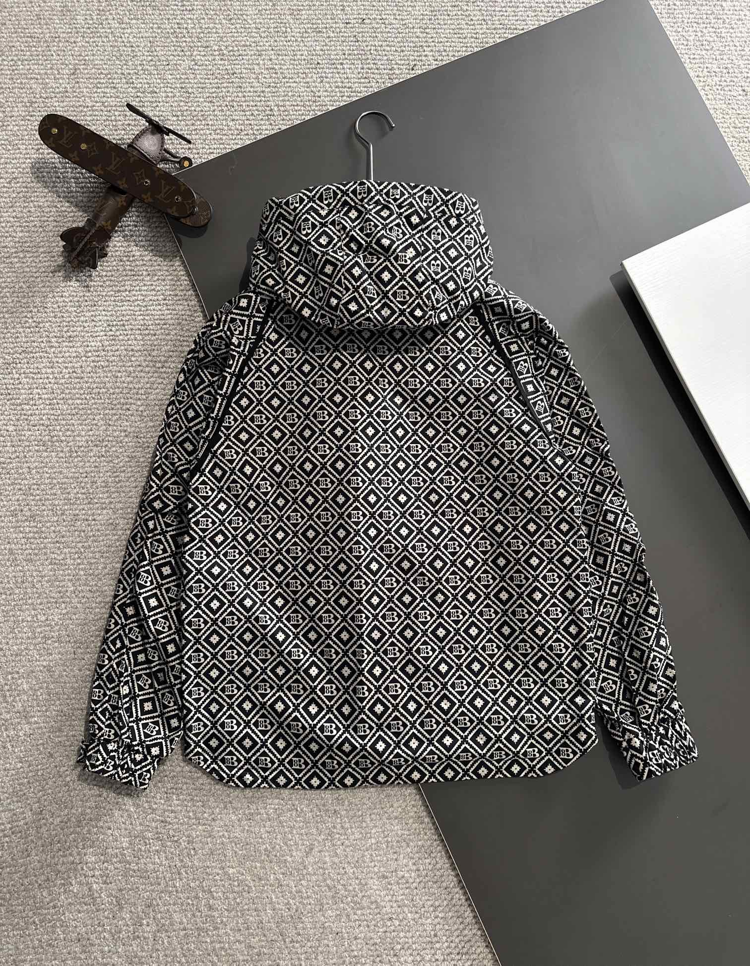 Balenciaga 2024 FW Hooded Nylon Windbreaker Jacket