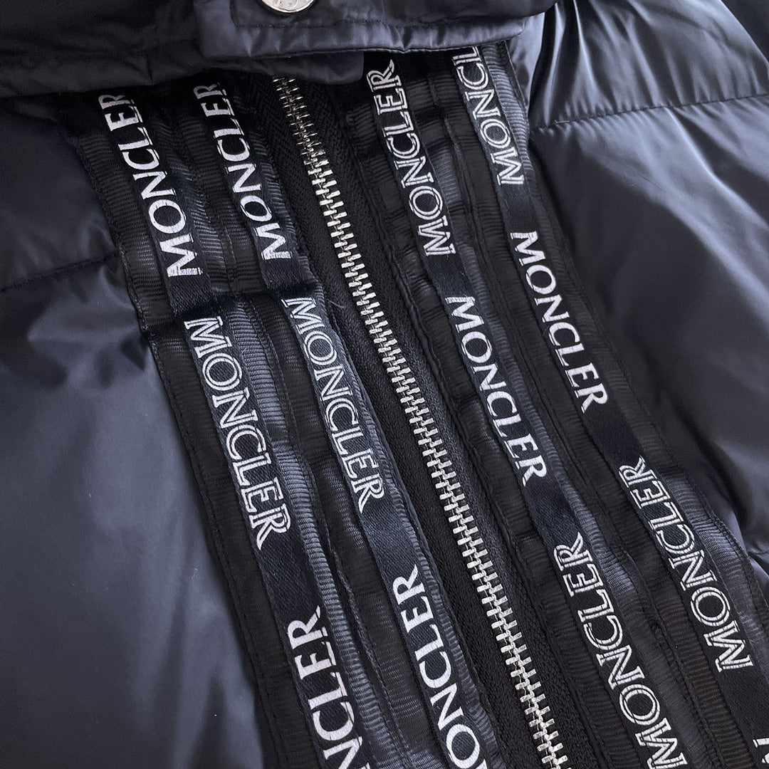 Moncler 2024 FW New Puffer Jacket | Unisex Colorblock Down Coat (M–3XL)