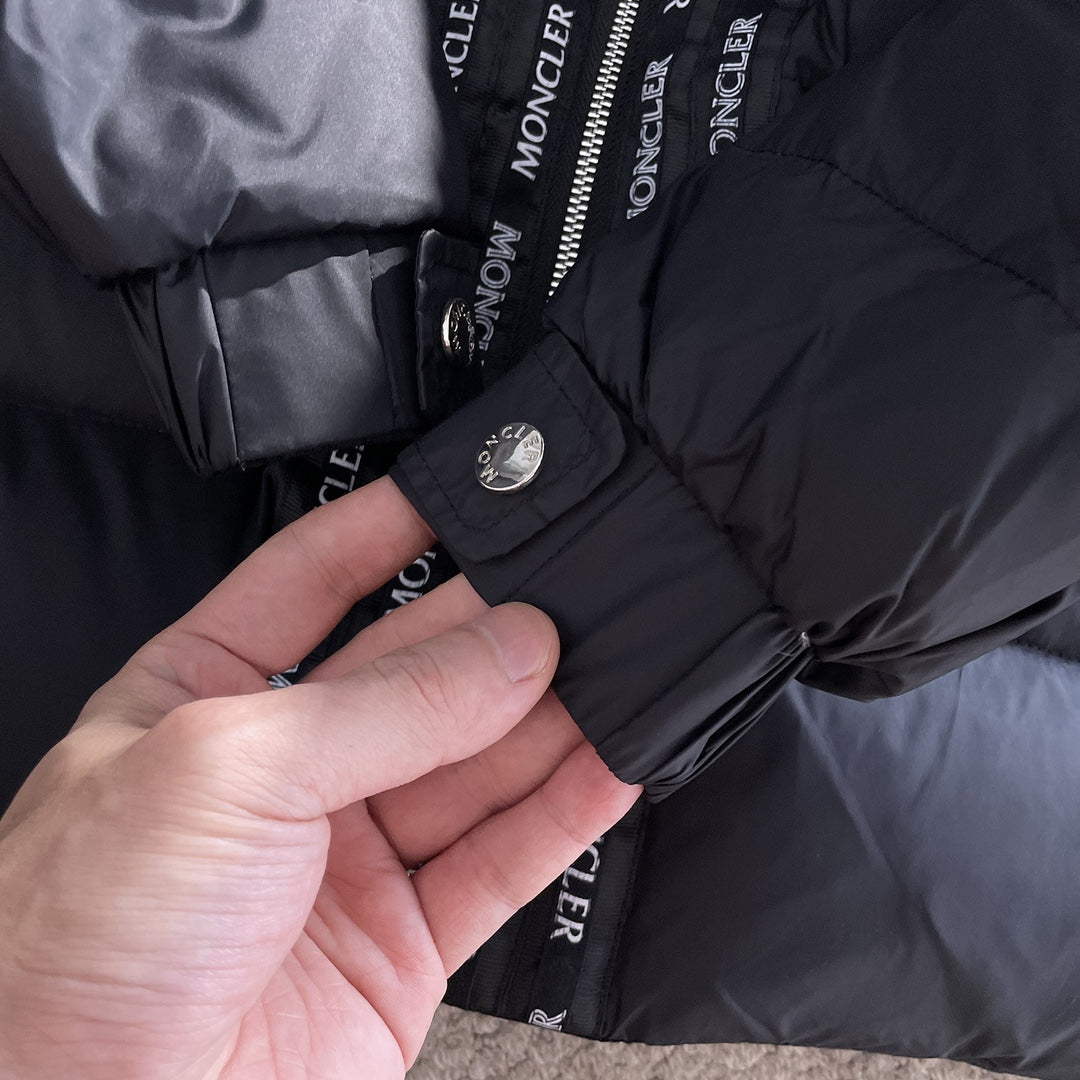 Moncler 2024 FW New Puffer Jacket | Unisex Colorblock Down Coat (M–3XL)