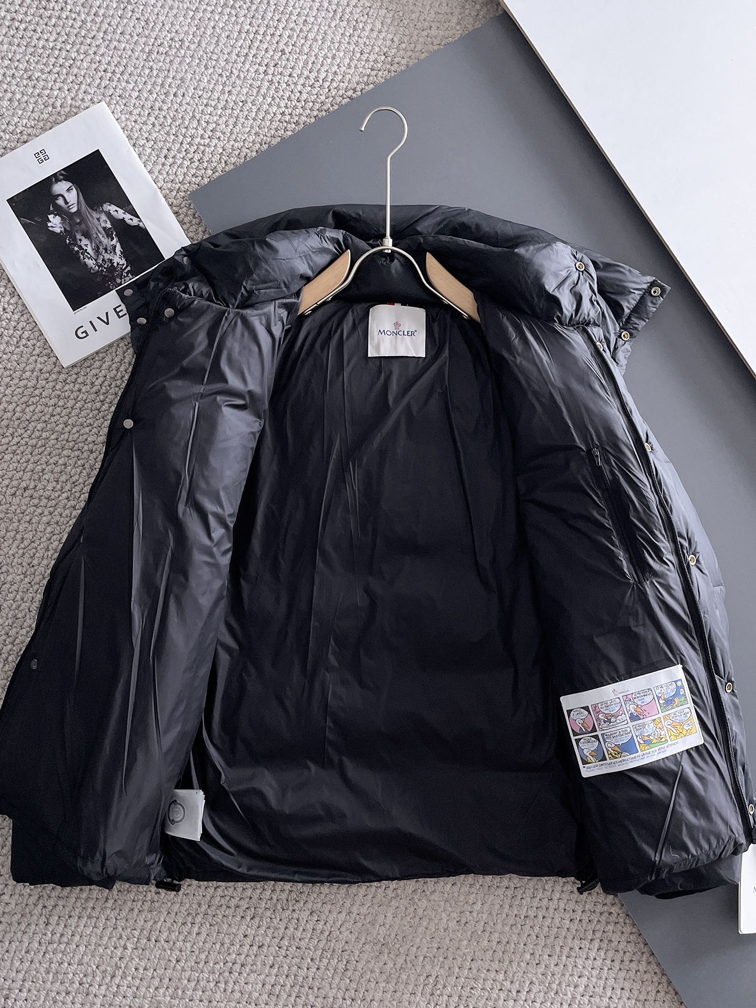 Moncler 2024 FW New Puffer Jacket | Unisex Colorblock Down Coat (M–3XL)
